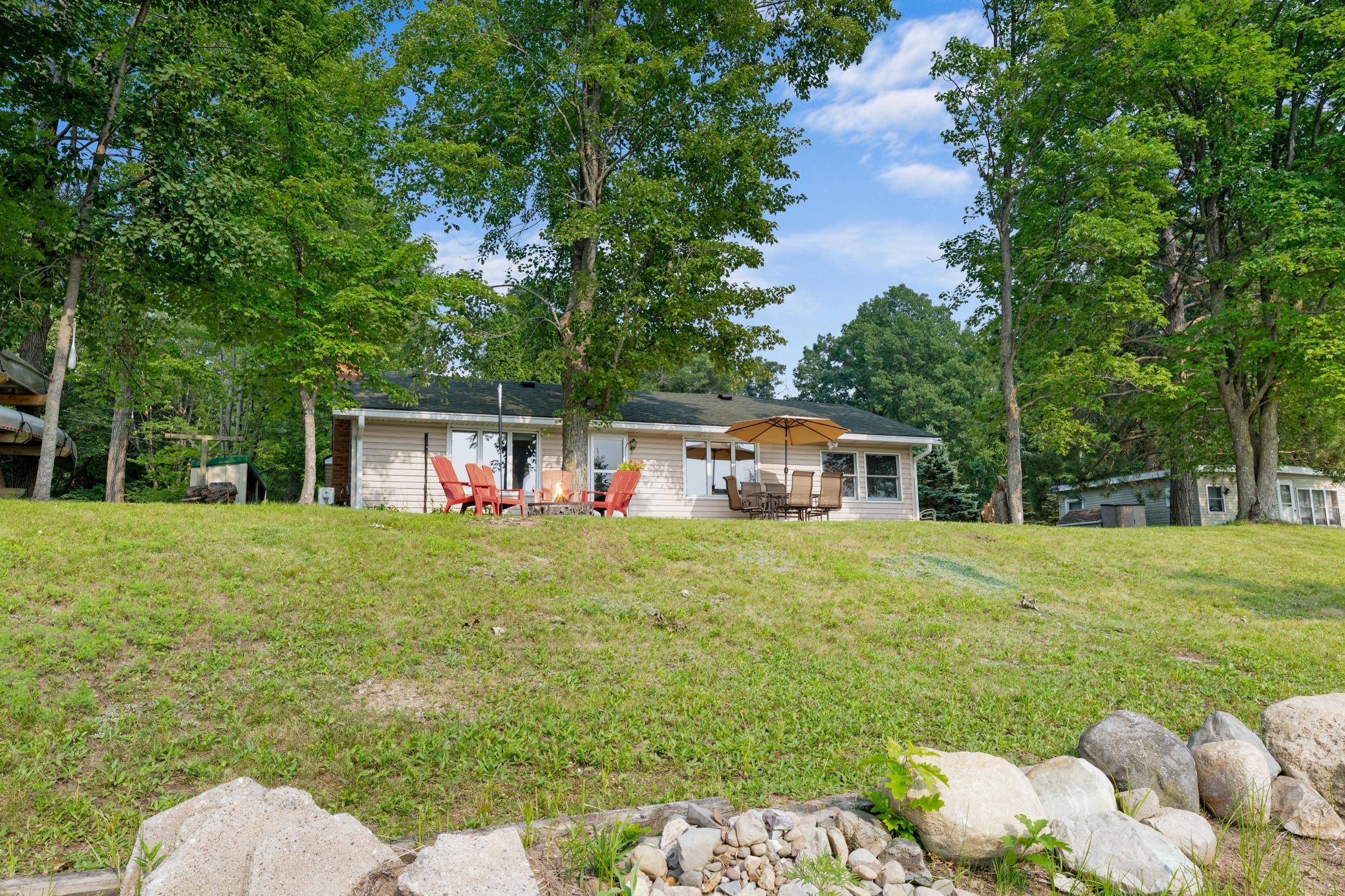 Somerset, WI 54082,2180 Island DR