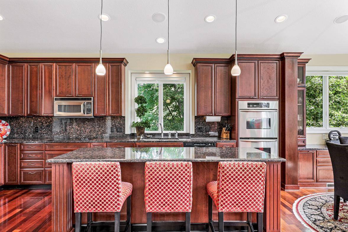 Lakeville, MN 55044,17955 Kindle CT