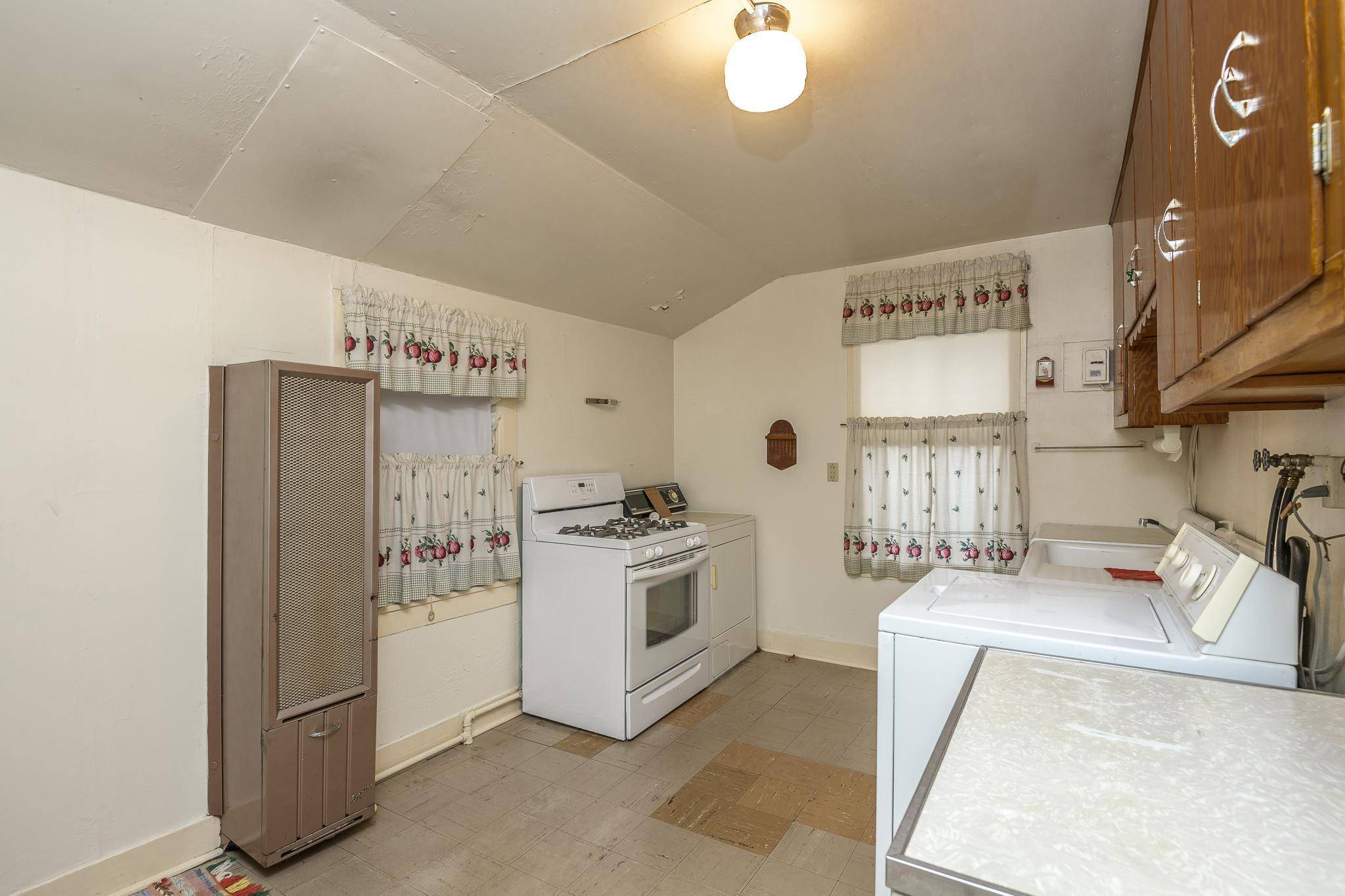 Saint Cloud, MN 56301,1001 10th AVE S