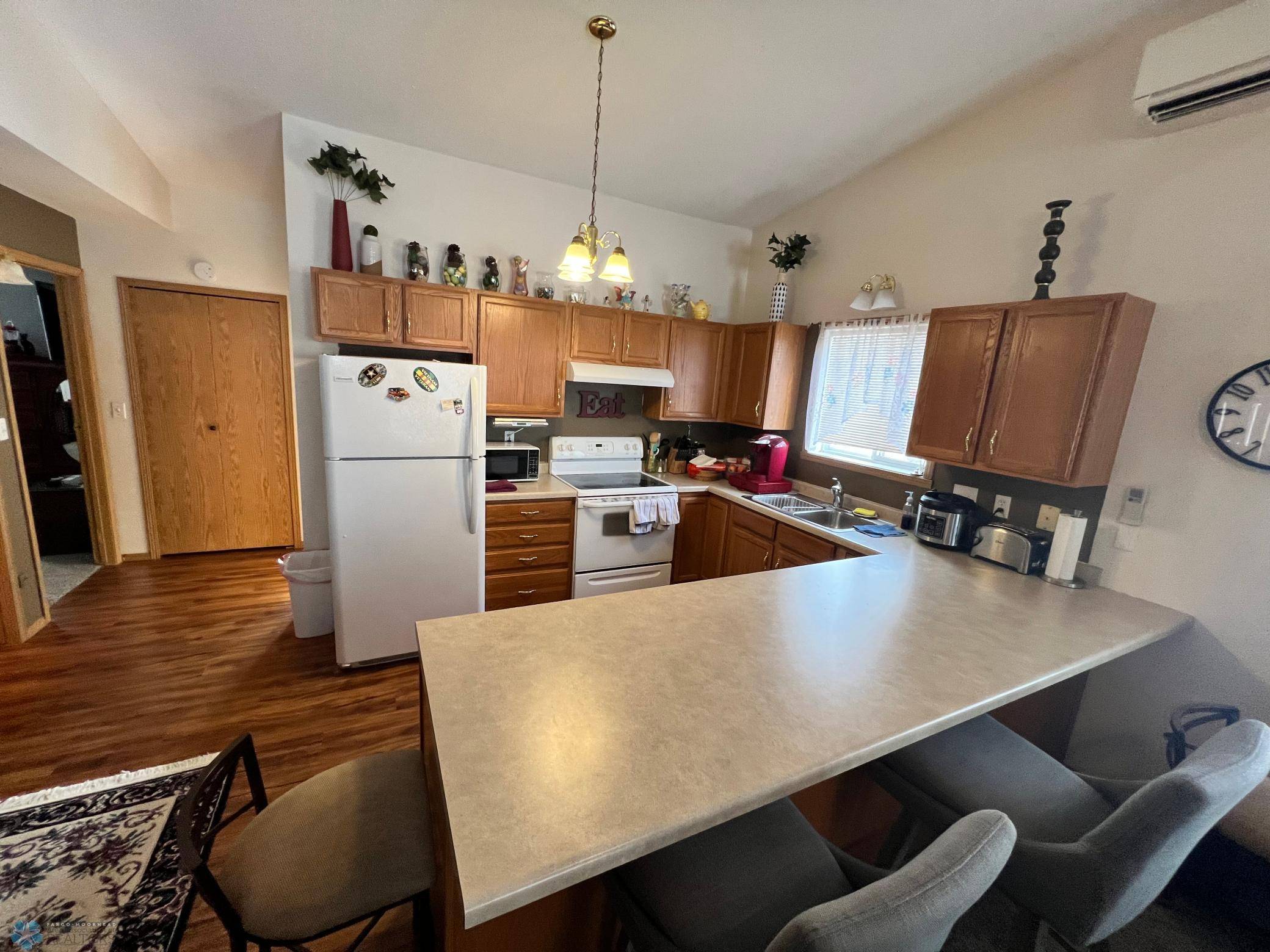 Moorhead, MN 56560,3409 38th ST S
