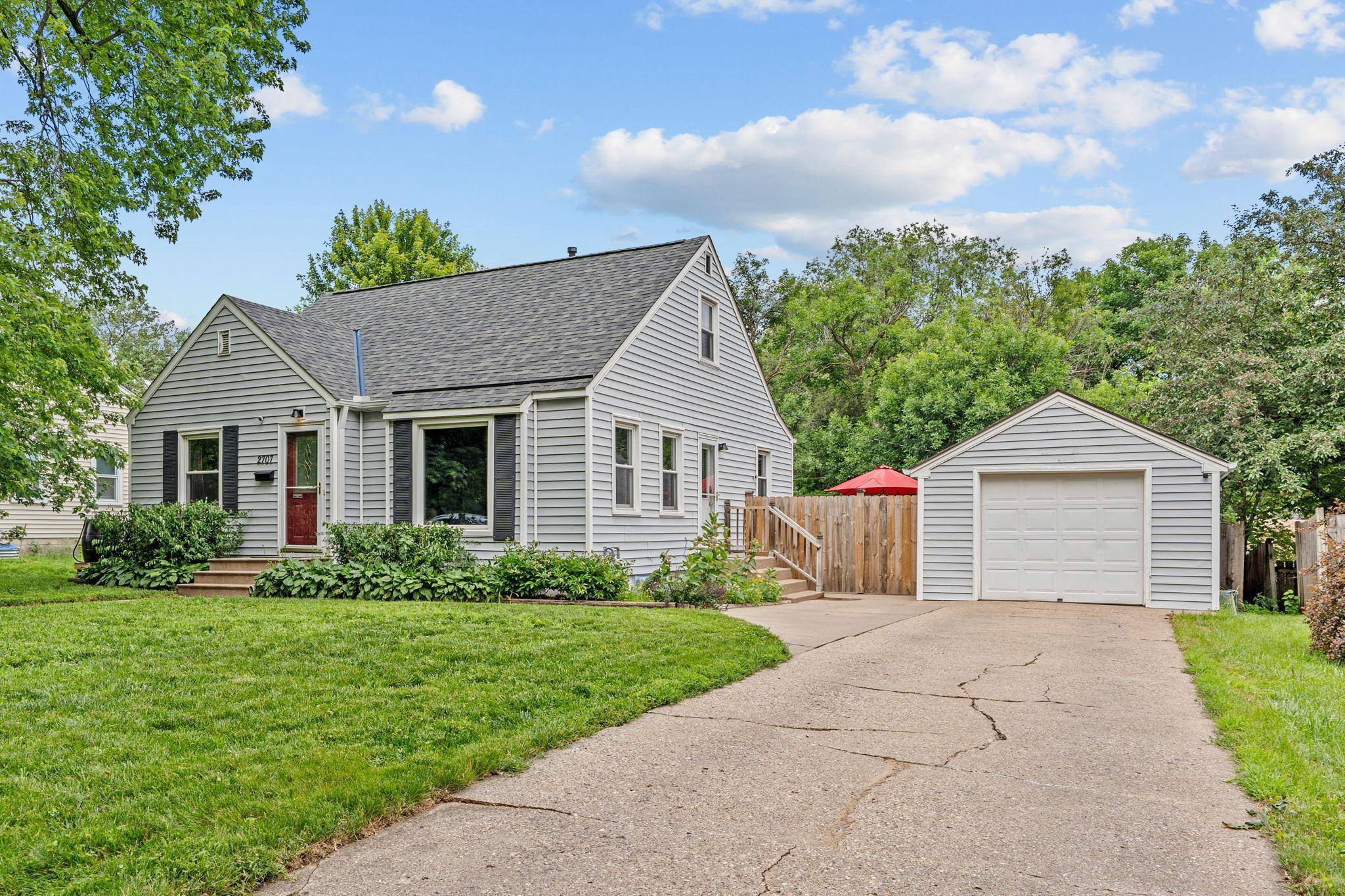 Saint Louis Park, MN 55426,2707 Edgewood AVE S