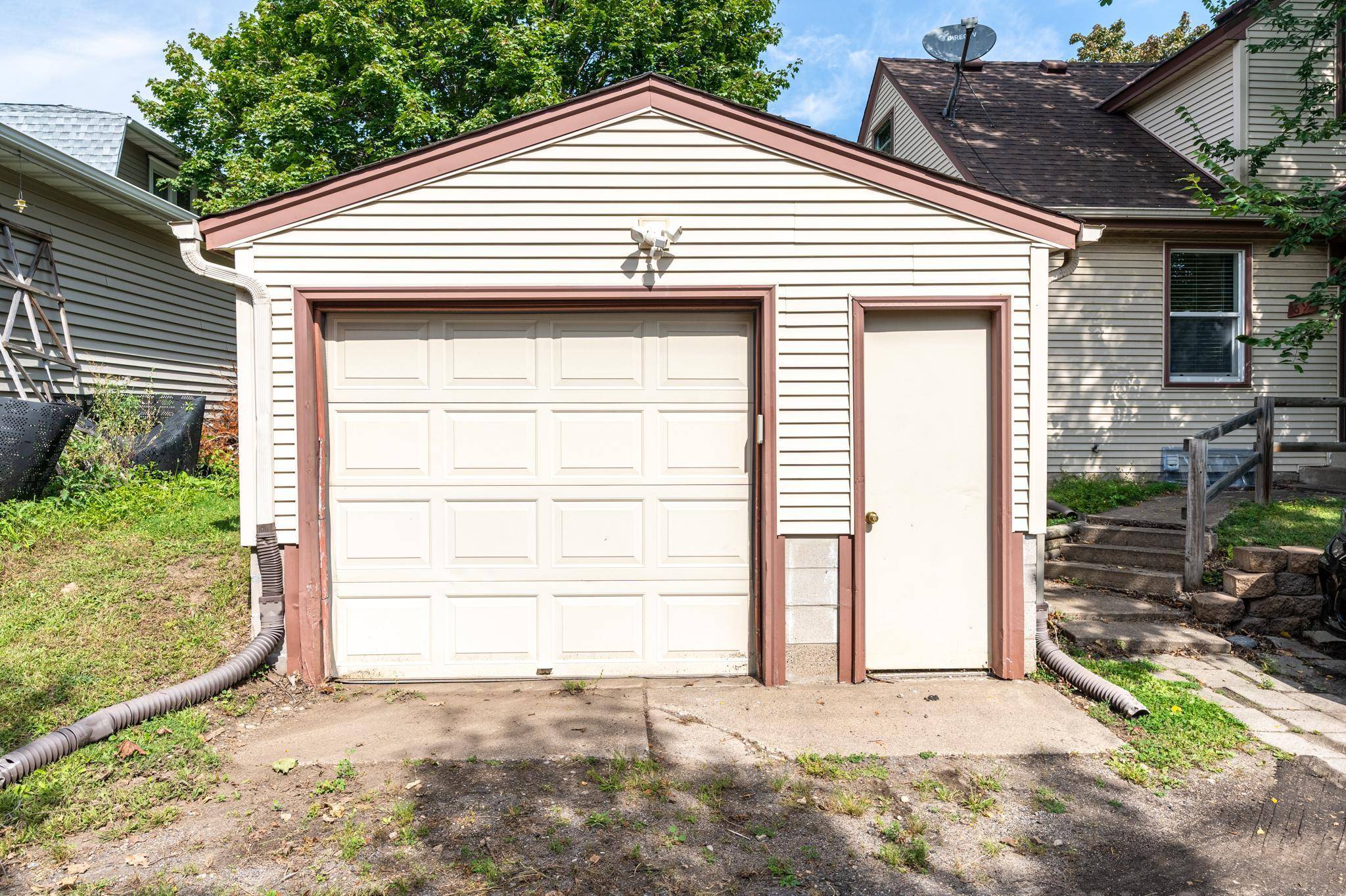 Saint Paul, MN 55106,692 Wheelock Pkwy E