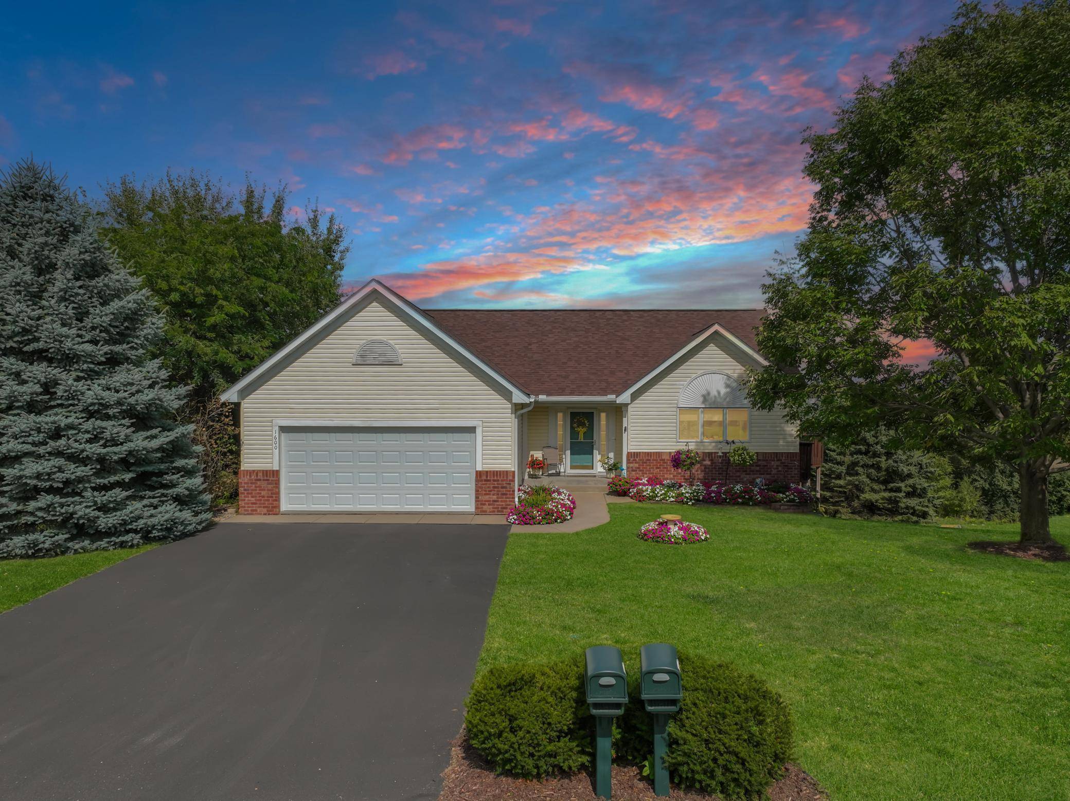 New Richmond, WI 54017,1600 Hallewood BLVD