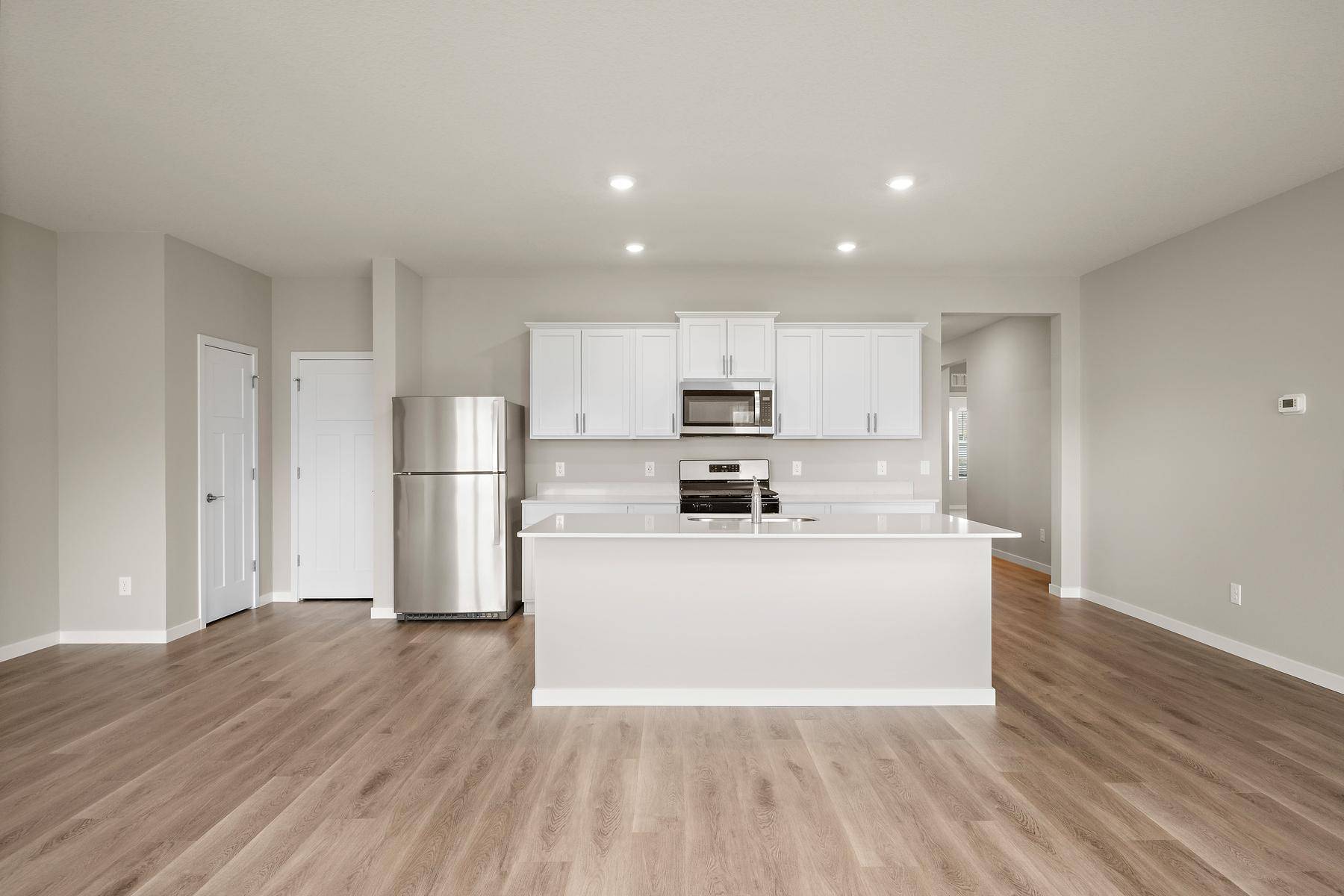 Annandale, MN 55302,371 Florence AVE S