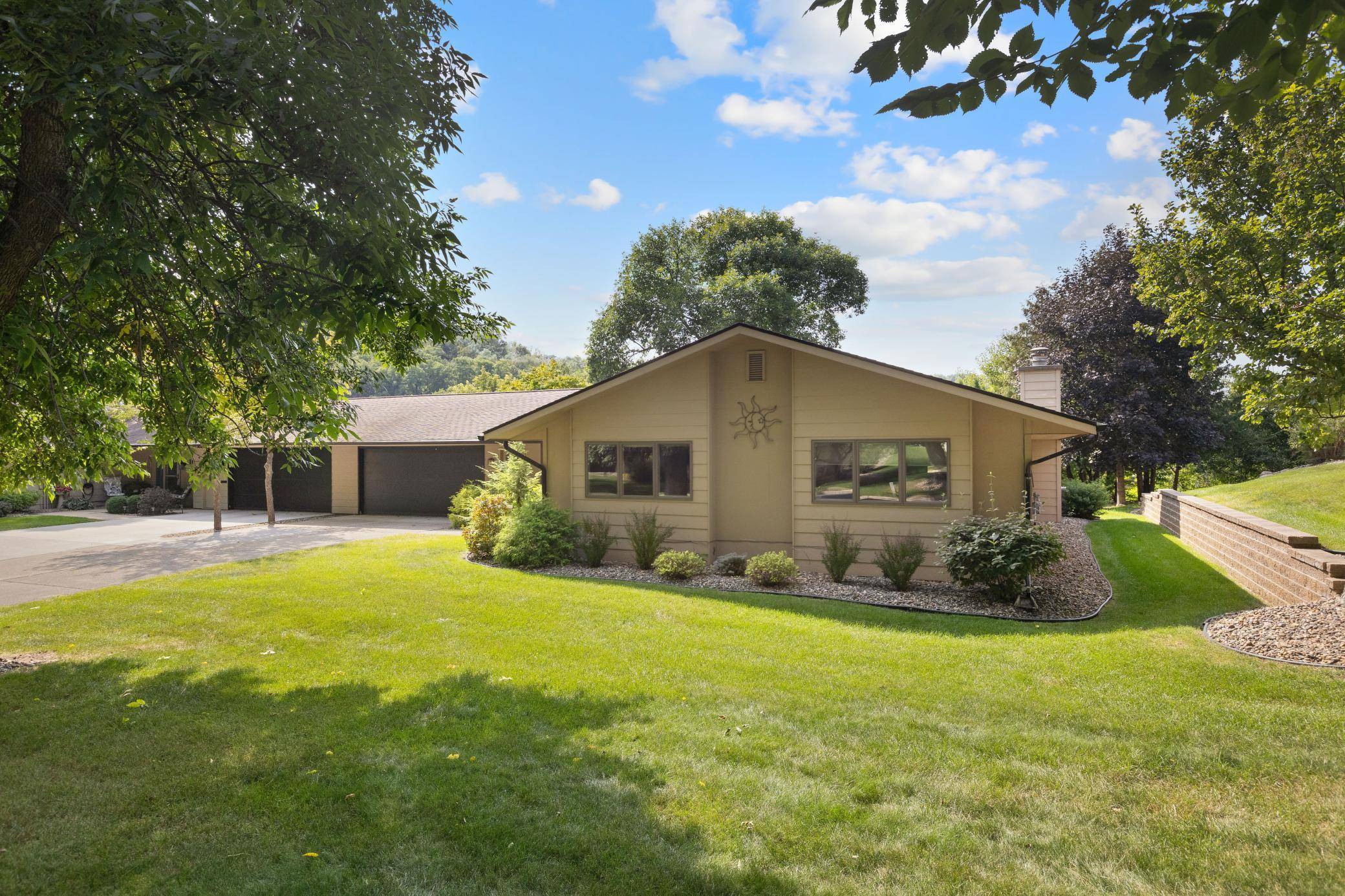 Red Wing, MN 55066,1606 Reichert AVE