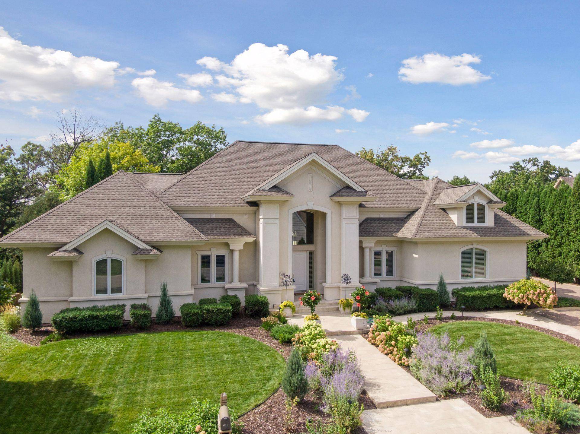 Edina, MN 55439,6314 Mcintyre PT