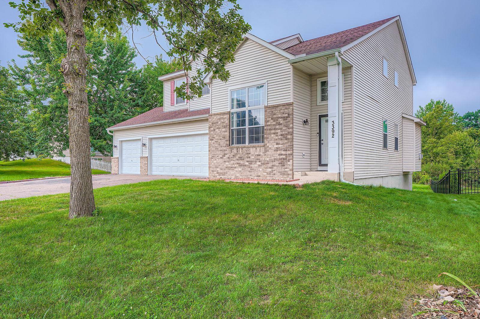 Woodbury, MN 55125,3392 North View Lane