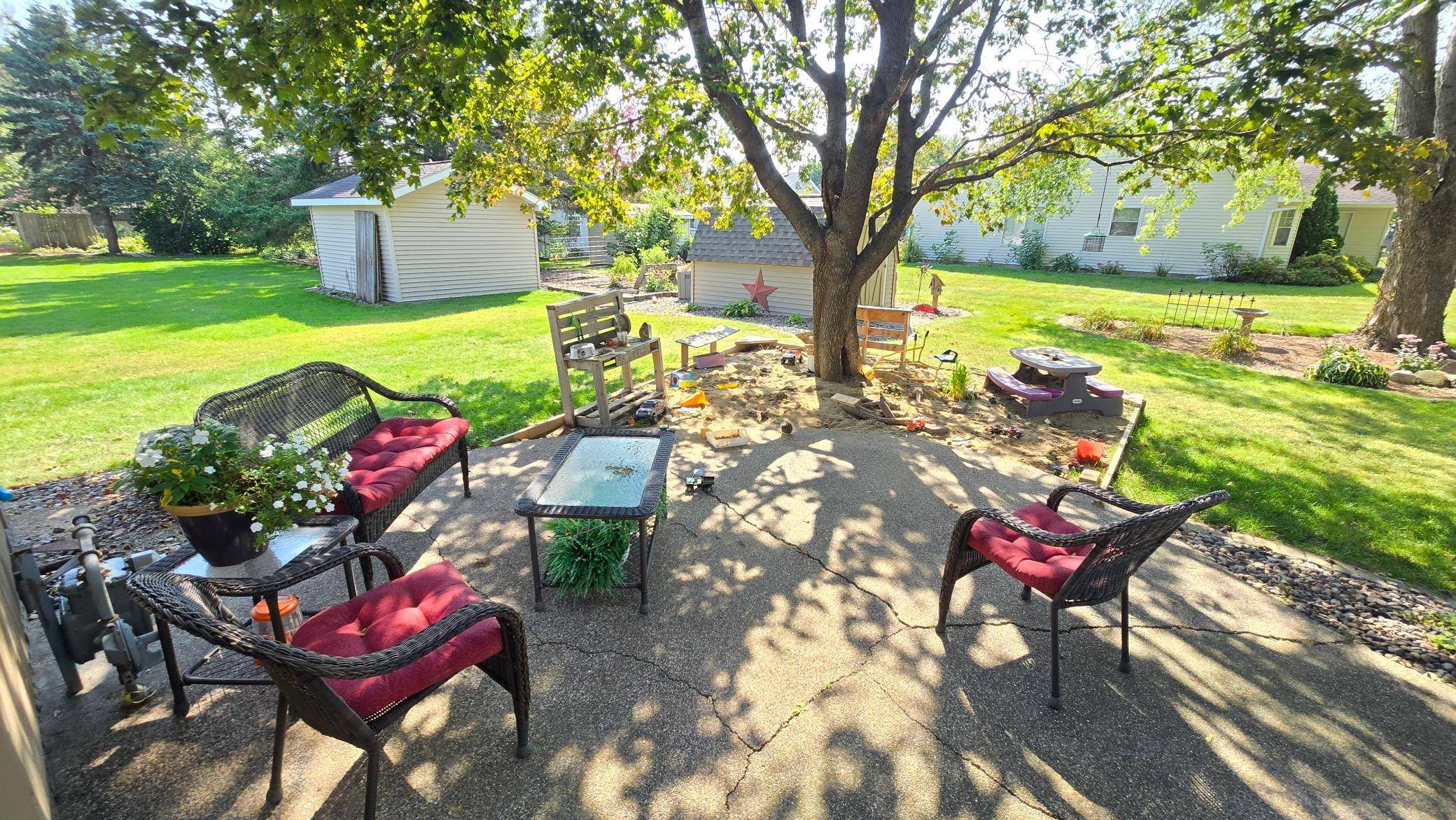 Blooming Prairie, MN 55917,277 3rd ST SW