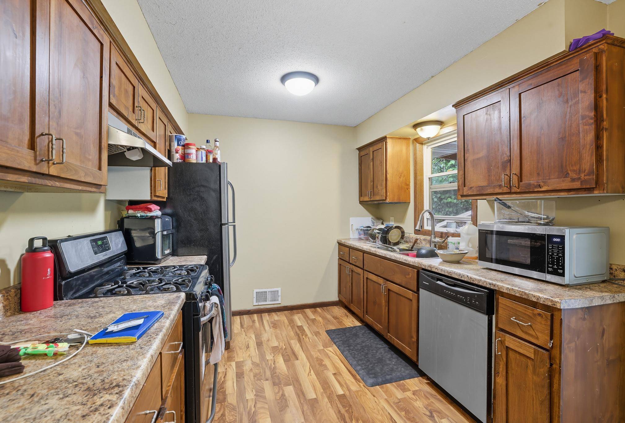 Brooklyn Park, MN 55428,6456 Edgewood AVE N