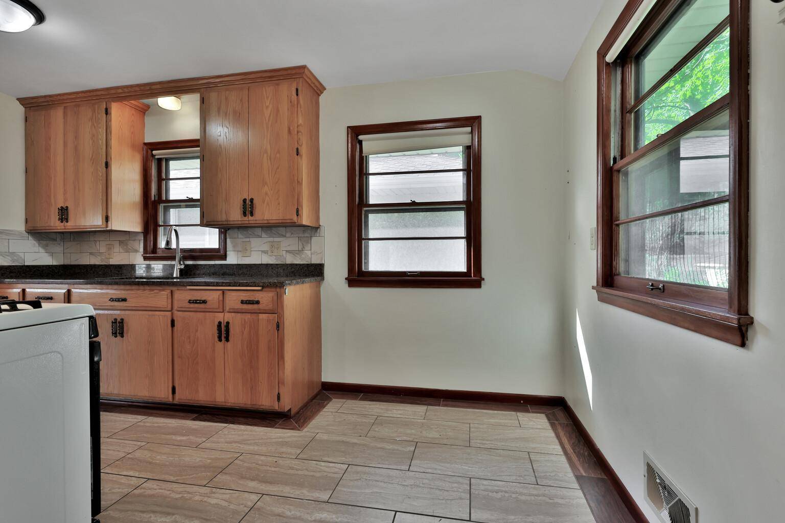 Minneapolis, MN 55407,4128 14th AVE S