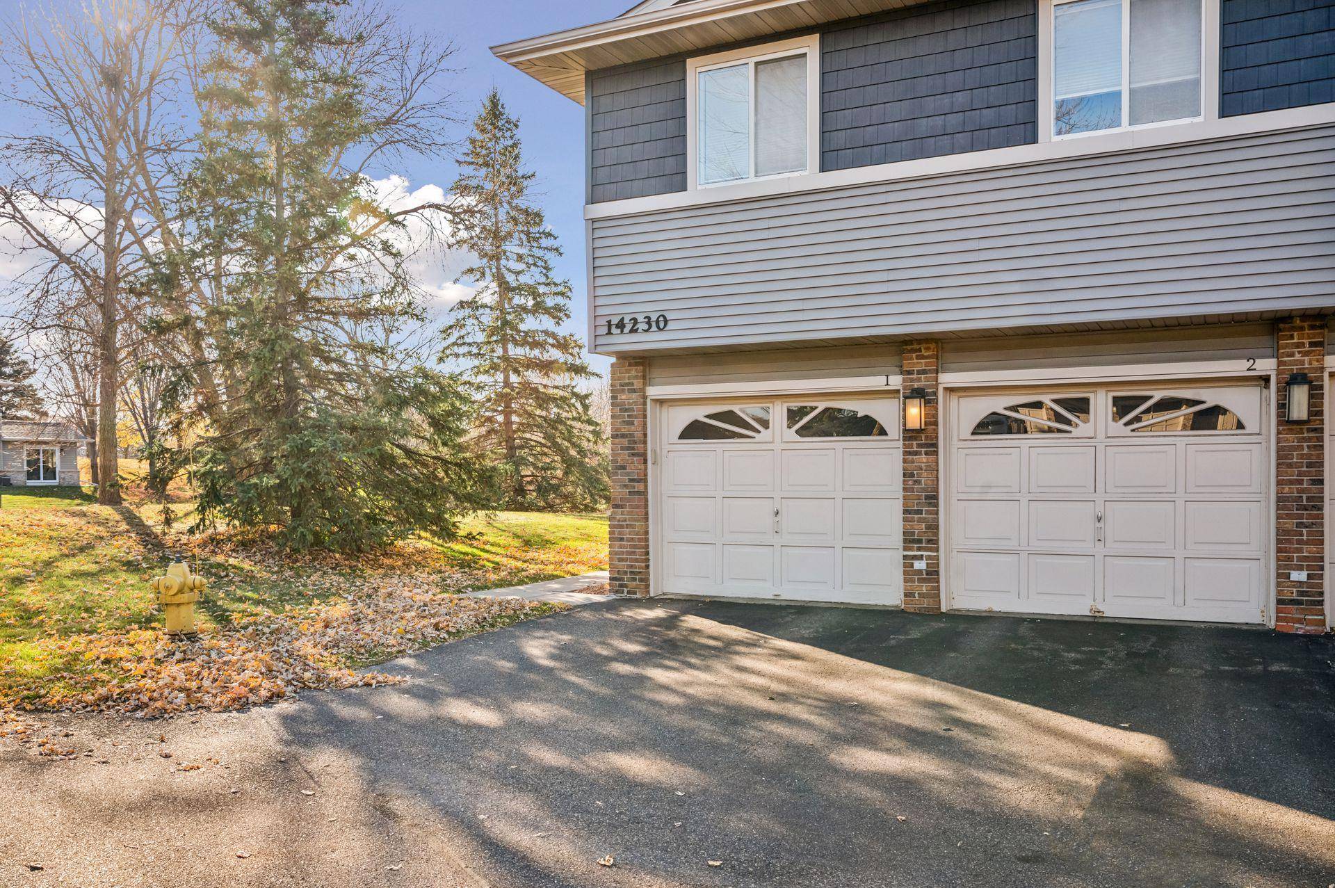 Plymouth, MN 55446,14230 44th PL N #2