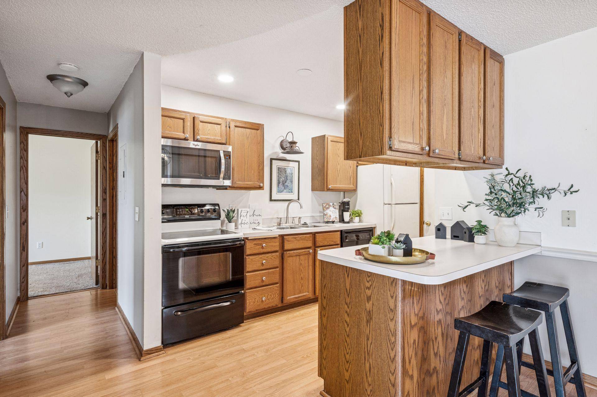 Plymouth, MN 55446,14230 44th PL N #2