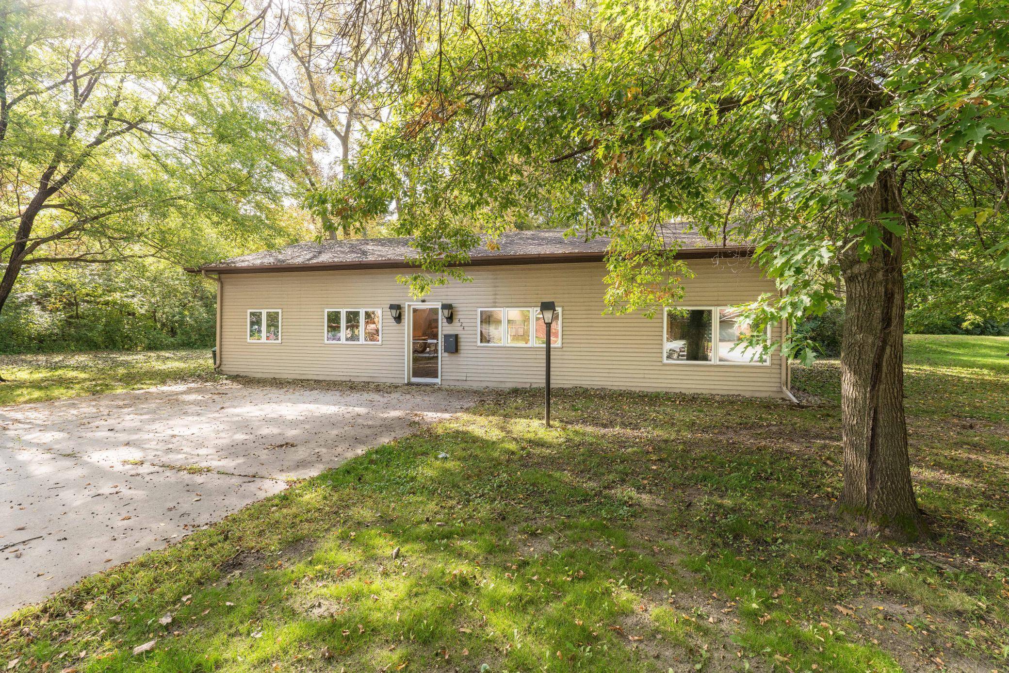 Pelican Rapids, MN 56572,424 E Mill AVE