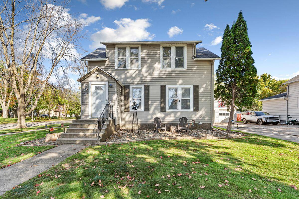 Faribault, MN 55021,604 2nd ST NE