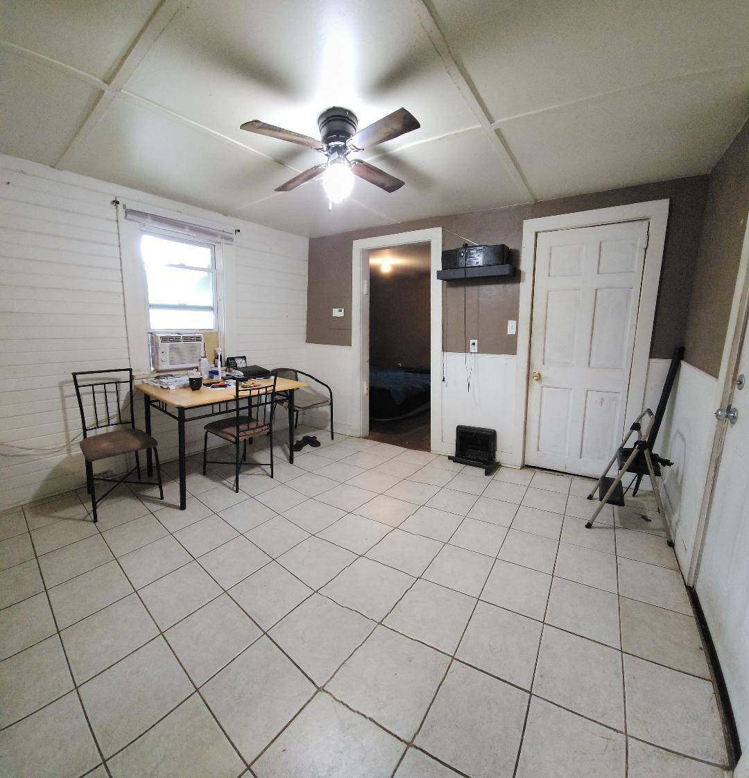 Albert Lea, MN 56007,525 Triangle DR