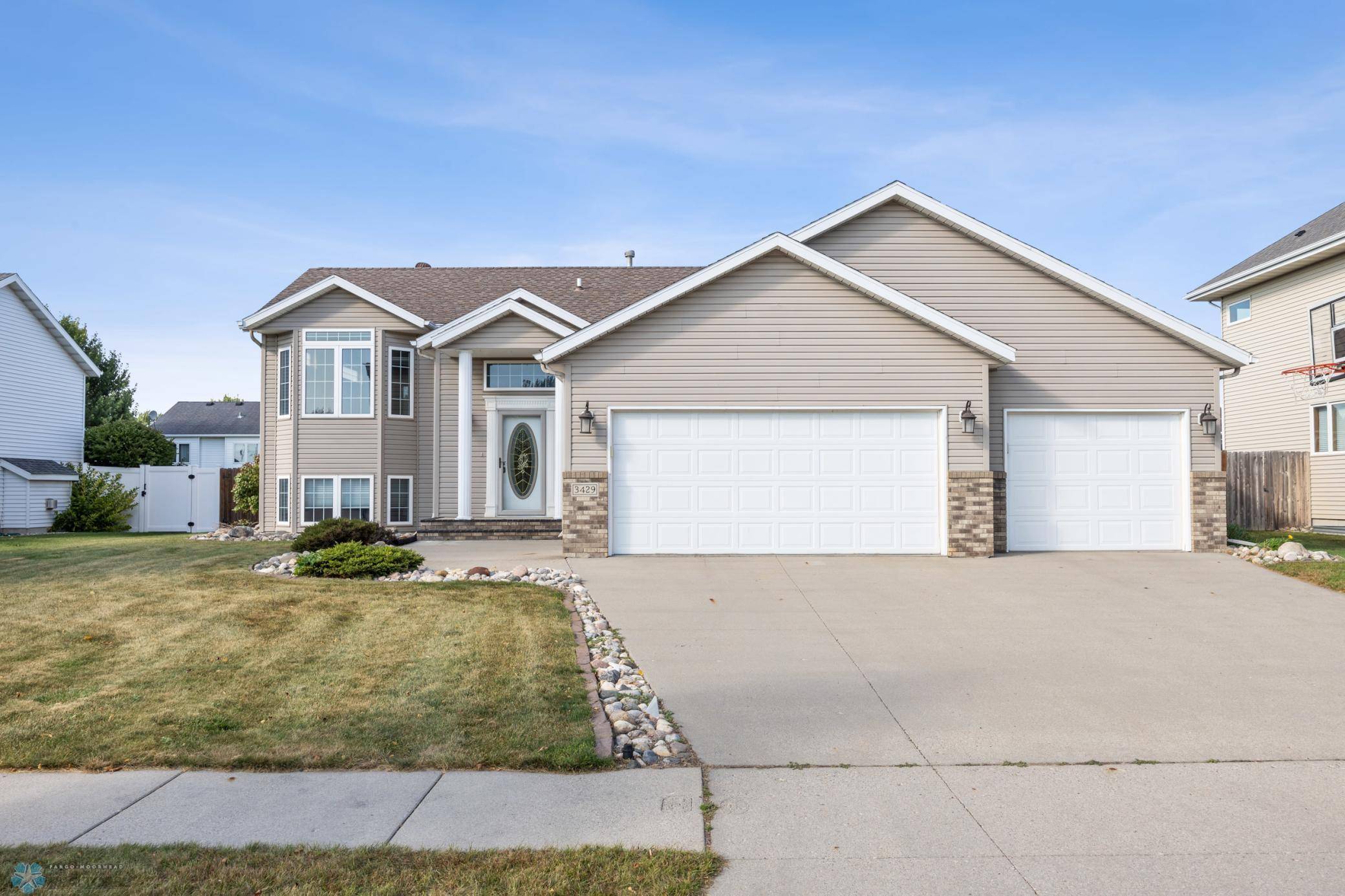 Fargo, ND 58104,3429 45th AVE S