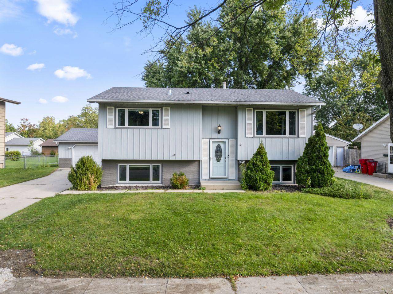 Rochester, MN 55904,623 17 1/2 ST SE