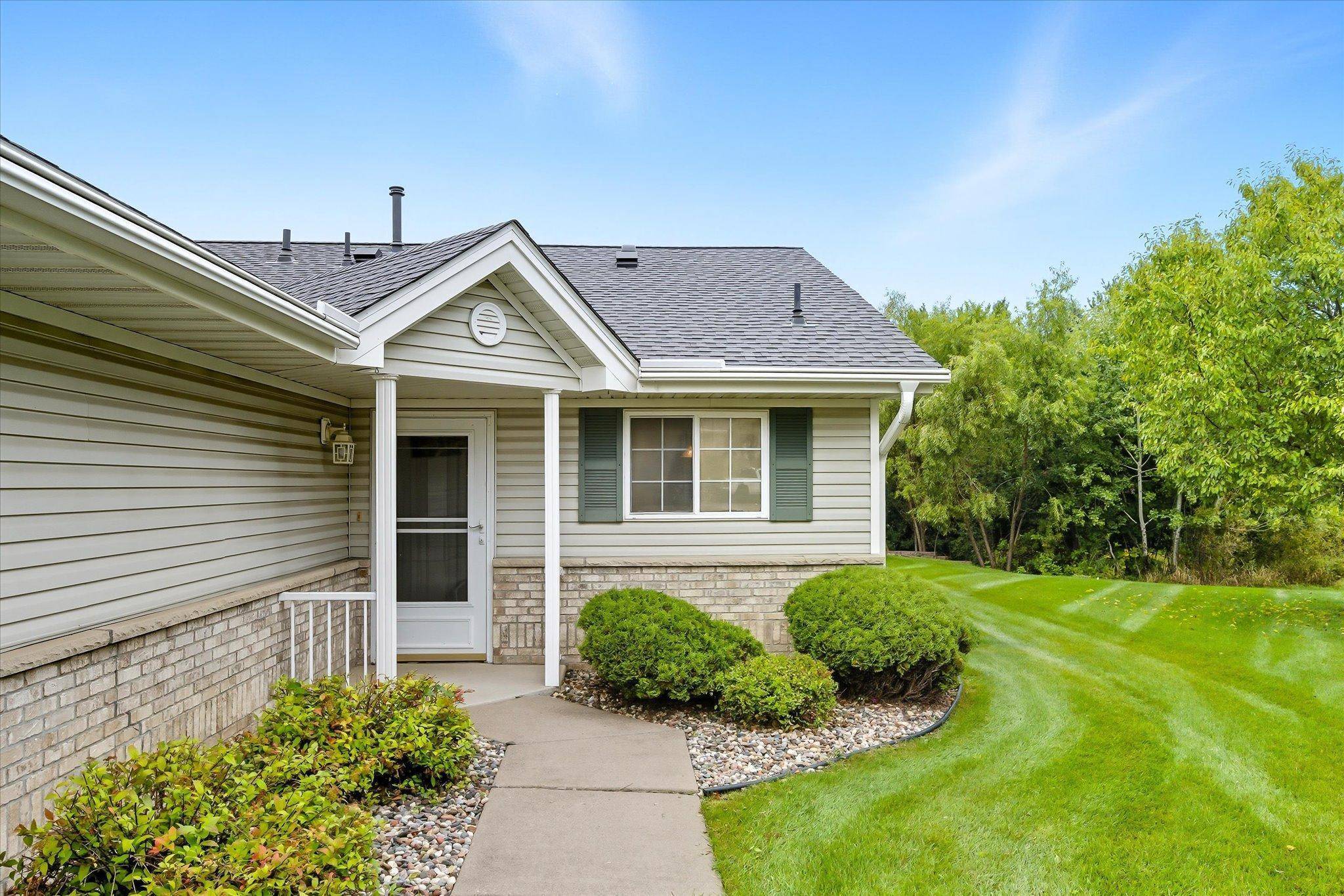 Mahtomedi, MN 55115,766 Sterling CT