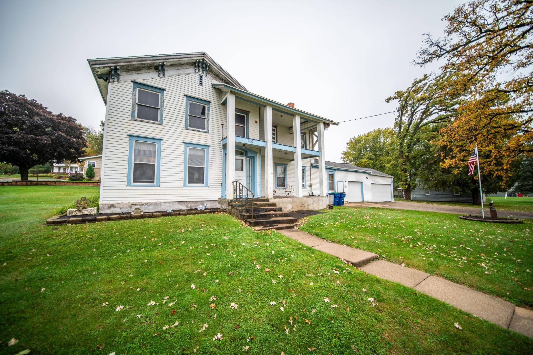 Saint Charles, MN 55972,260 E 15th St