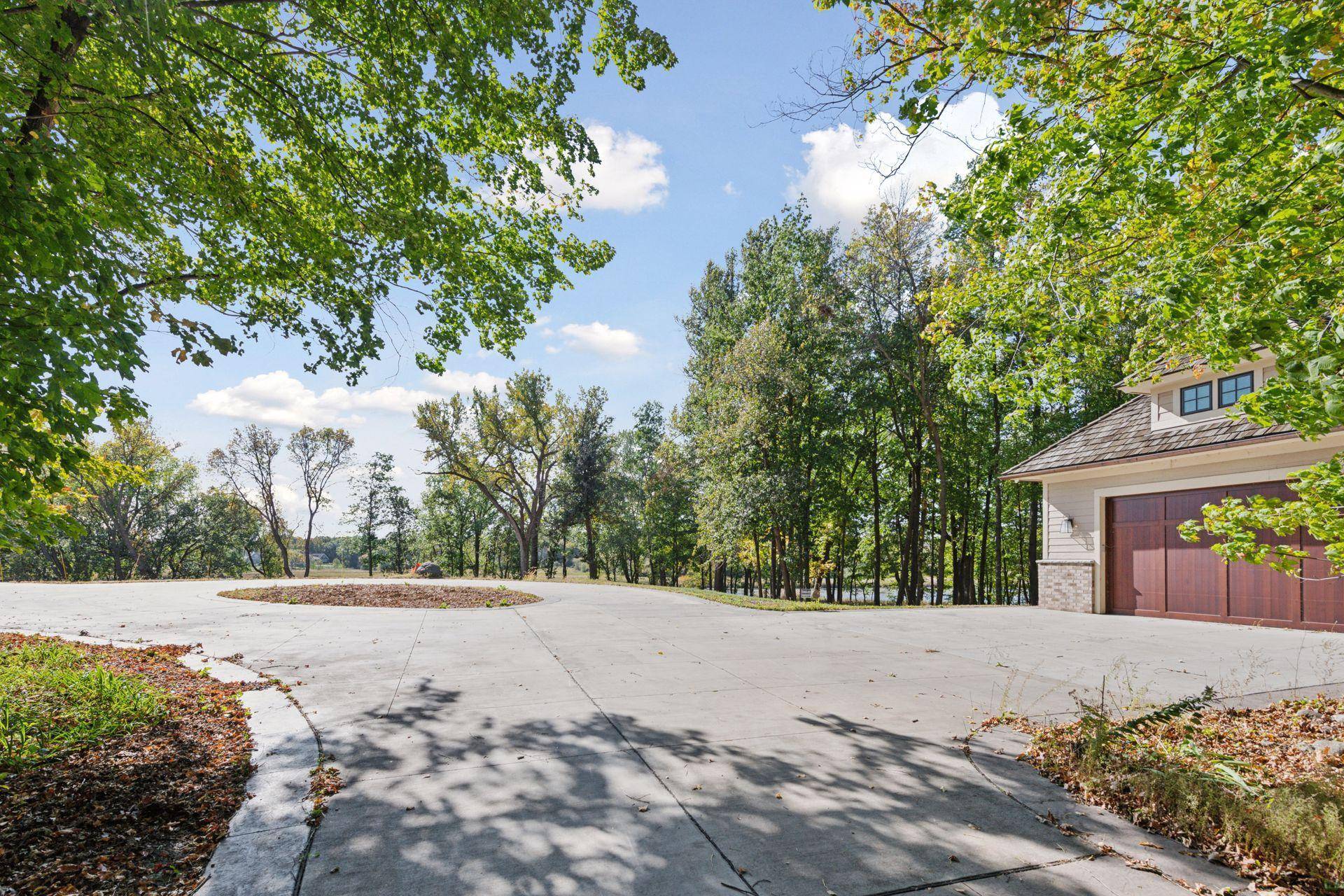 Medina, MN 55356,1225 Oakview RD