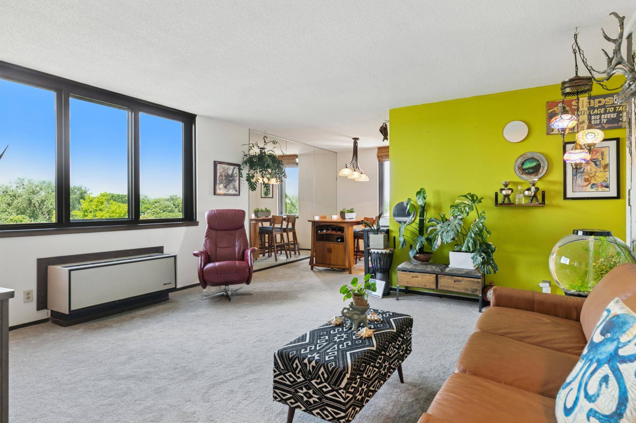 Saint Paul, MN 55105,1181 Edgcumbe RD #501