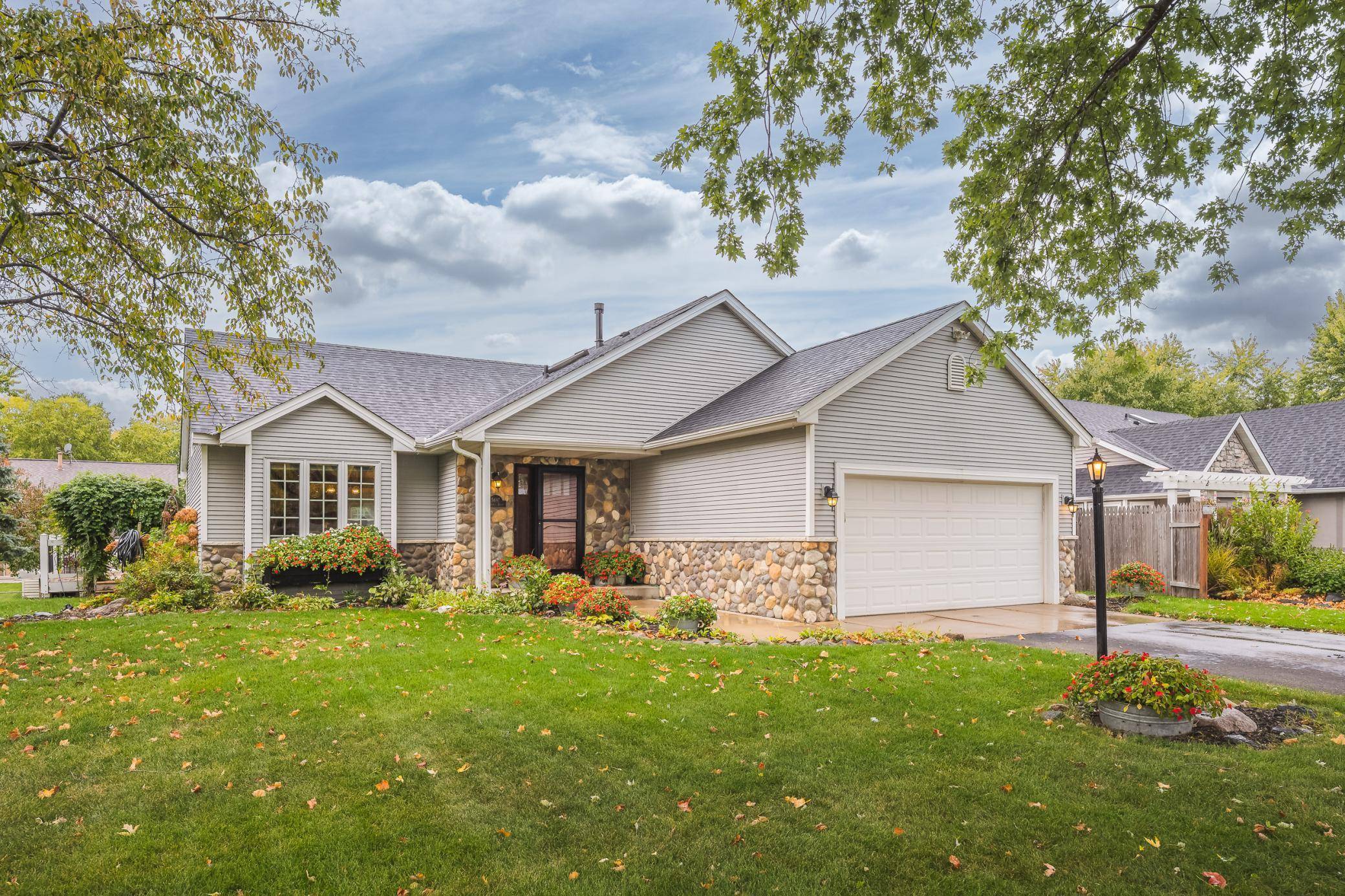 White Bear Twp, MN 55110,5697 Windmill DR