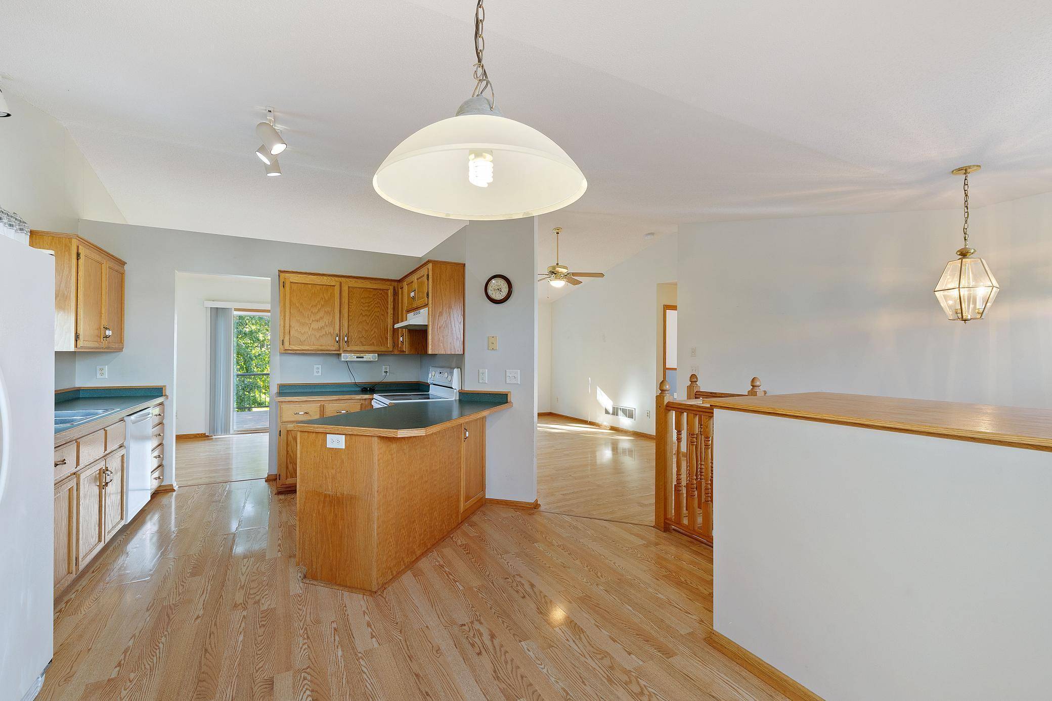 Belle Plaine, MN 56011,832 S Elm ST