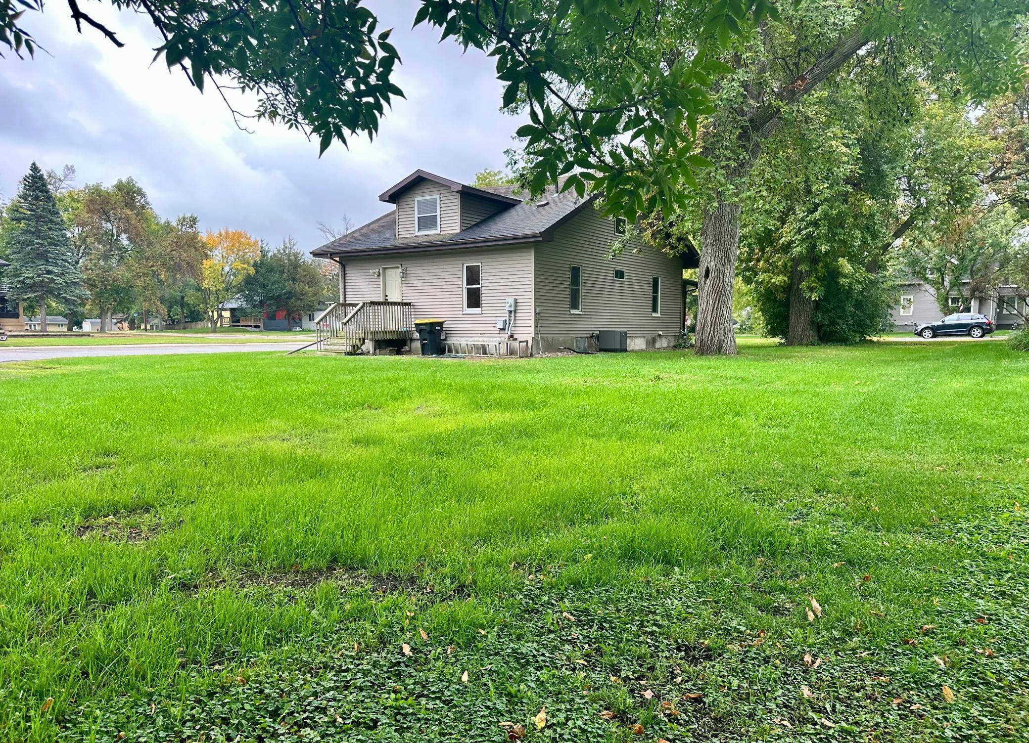 Hector, MN 55342,431 Douglas AVE E