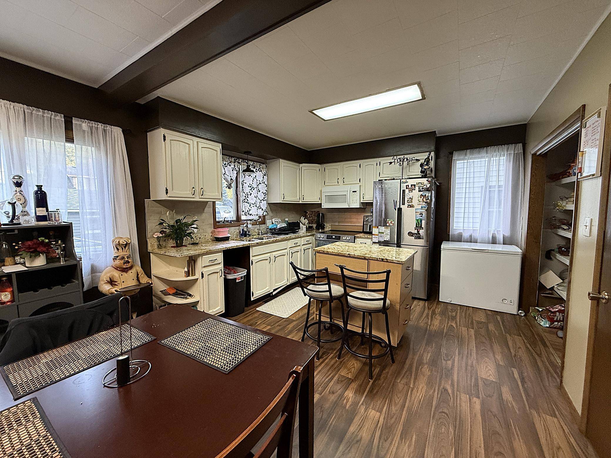 Montevideo, MN 56265,202 S 6th ST