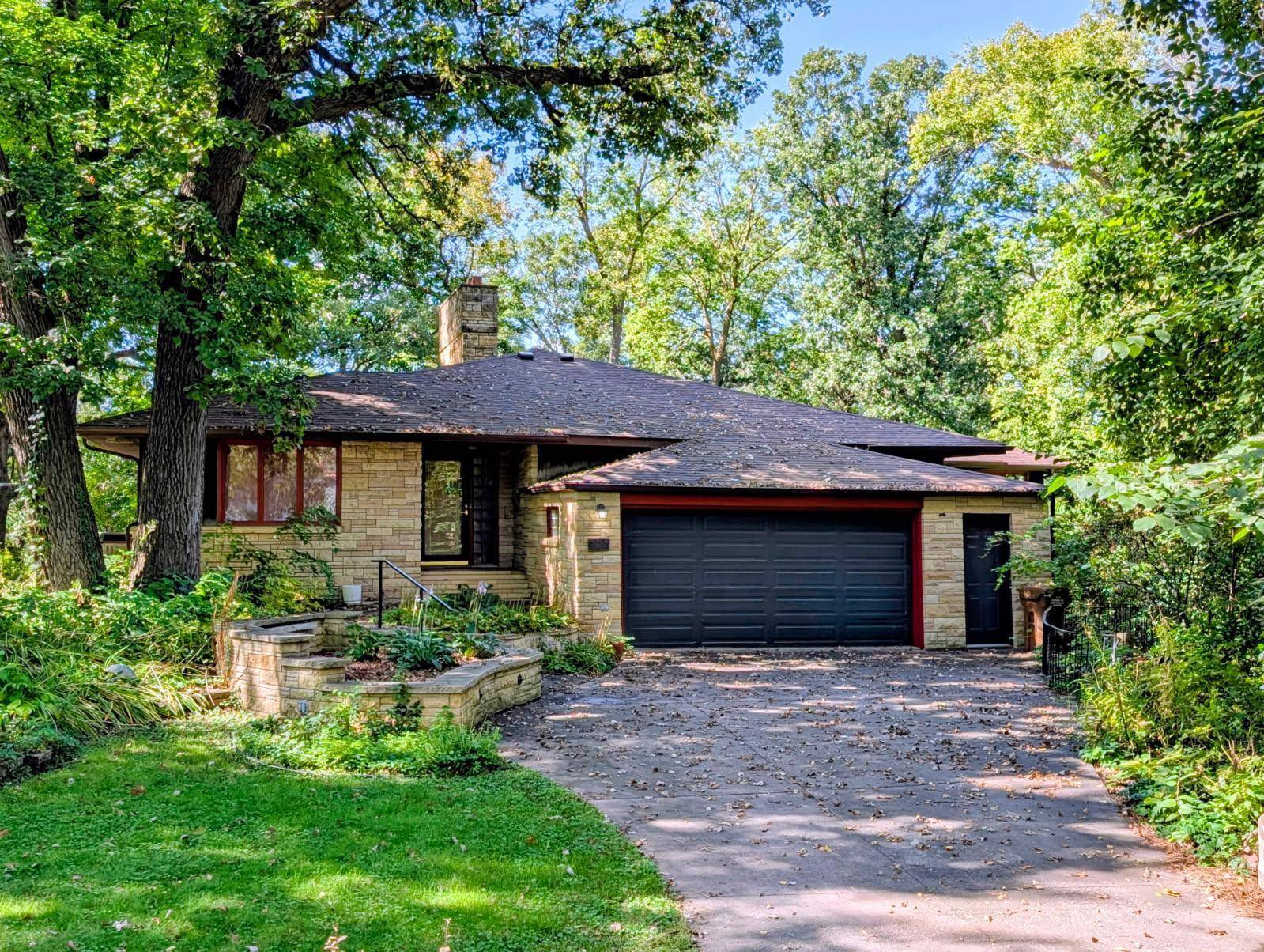 Montevideo, MN 56265,727 N 1st ST