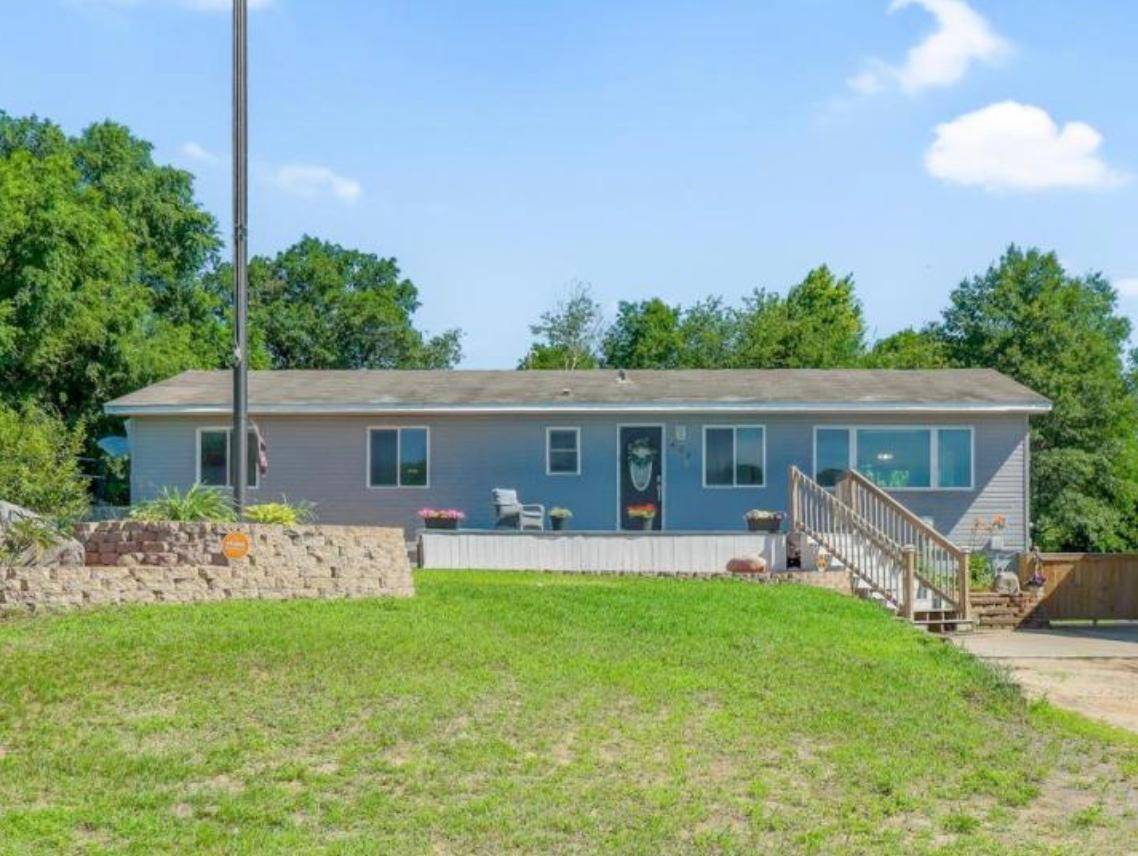 Cambridge, MN 55008,605 Central AVE SW