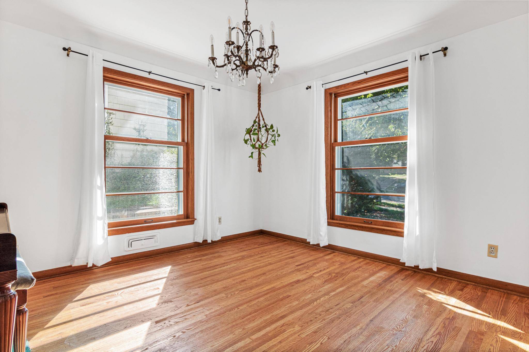 Minneapolis, MN 55417,5409 Elliot AVE