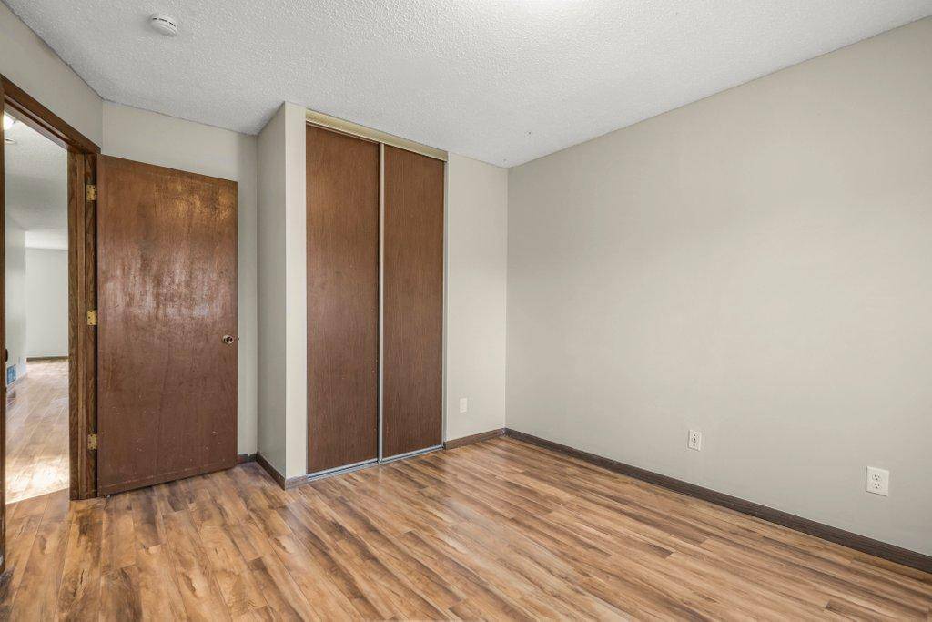 Brooklyn Center, MN 55429,5331 70th CIR N