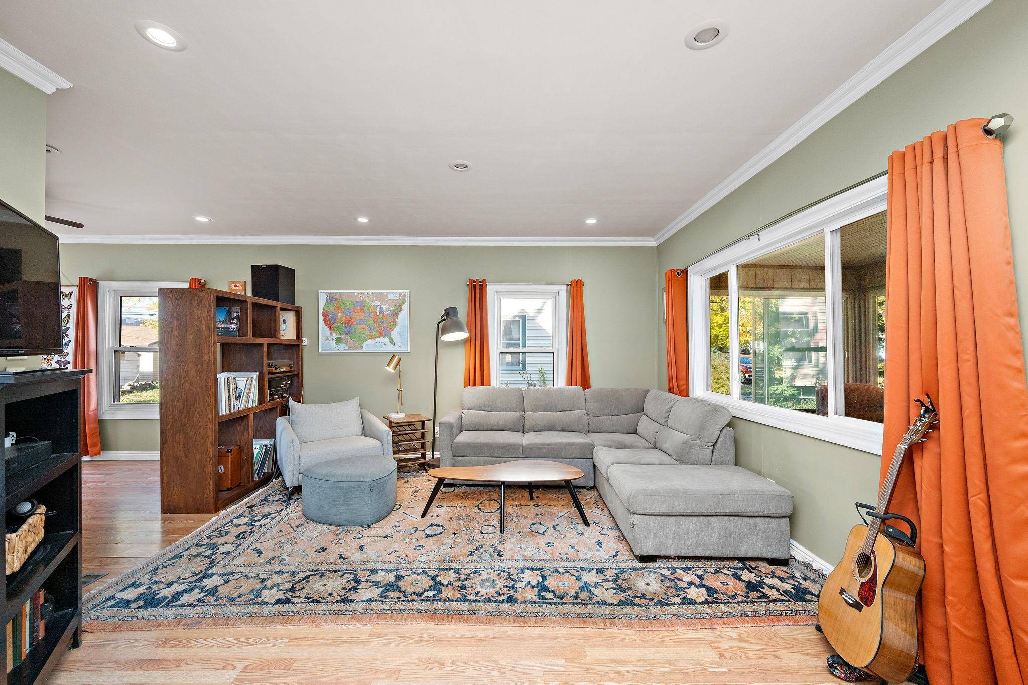 Saint Paul, MN 55104,773 Howell ST N