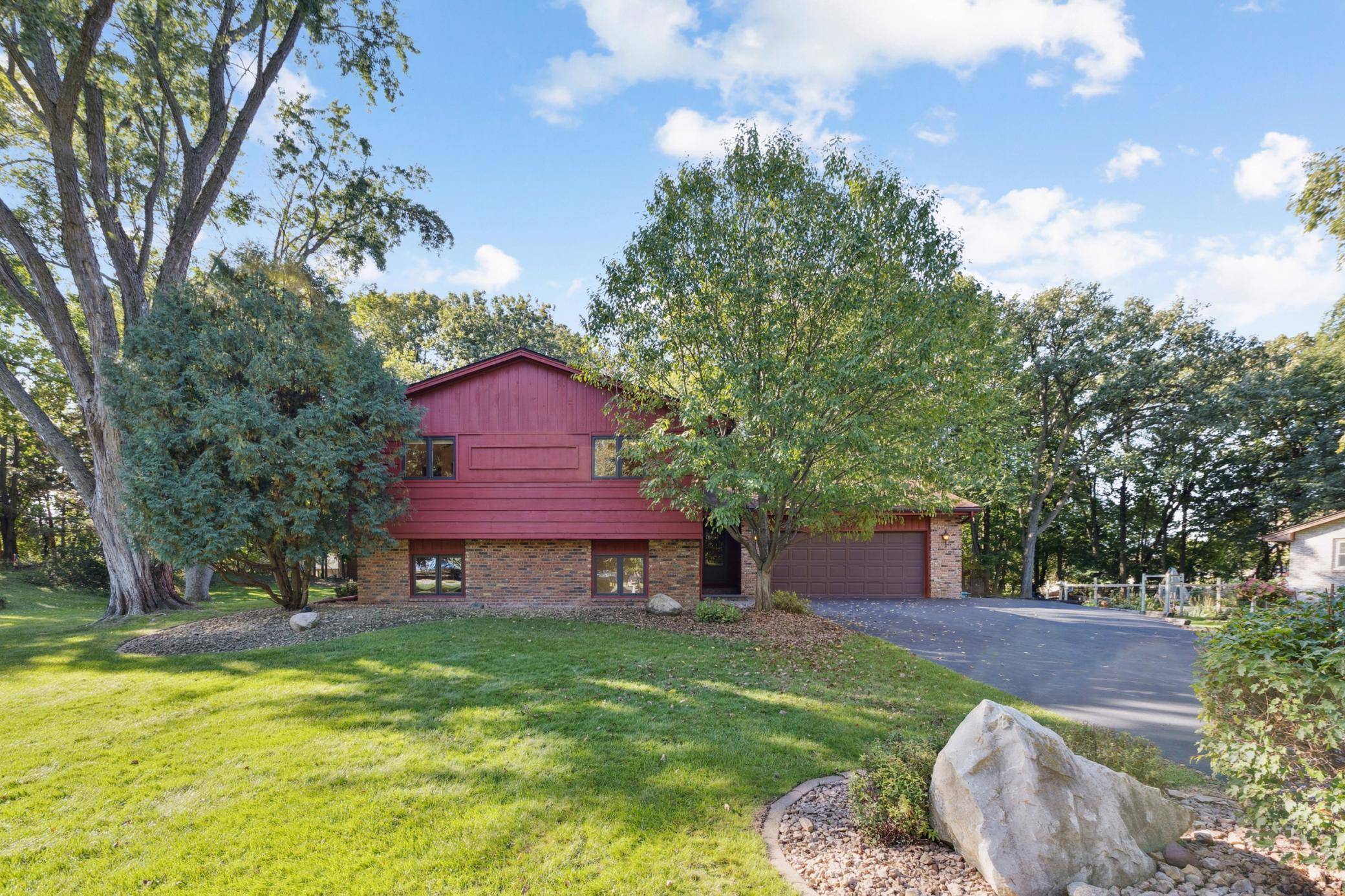 Maple Grove, MN 55369,6718 Marilyn DR