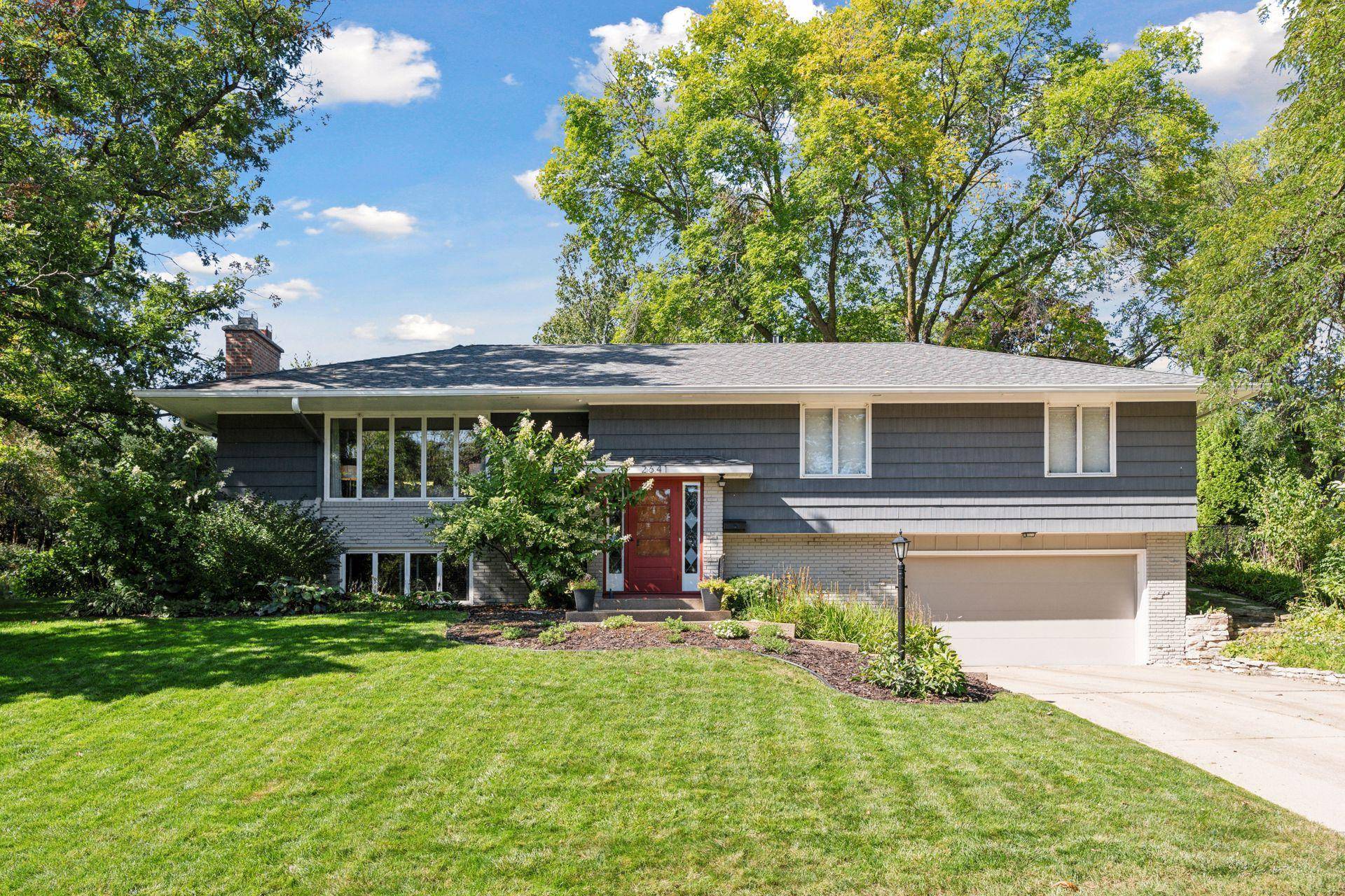 Golden Valley, MN 55422,2641 Kyle AVE N
