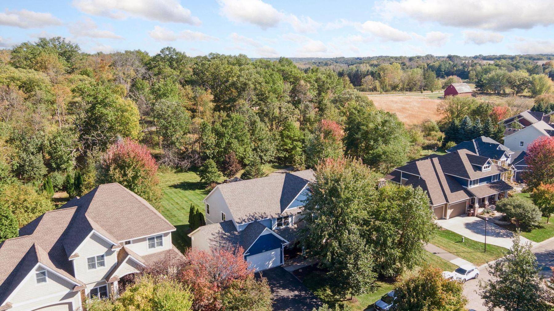 Woodbury, MN 55129,1631 Deephaven DR