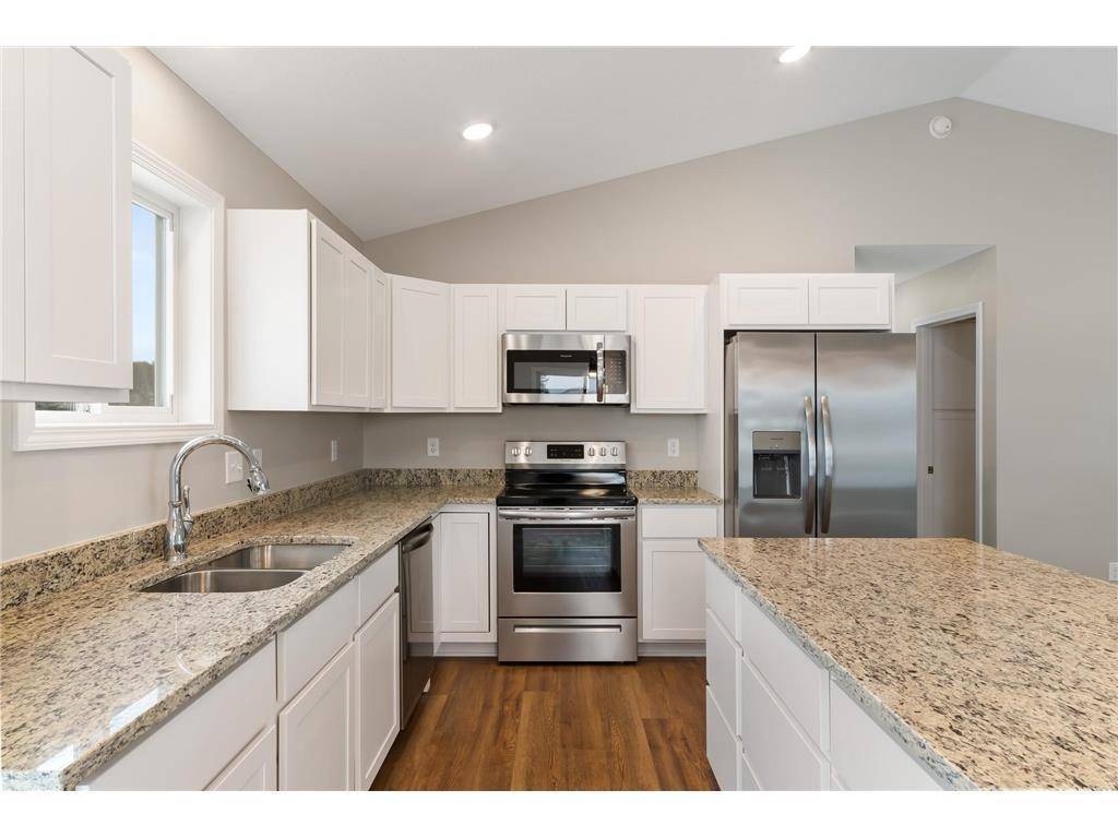 North Branch, MN 55056,6818 376th ST