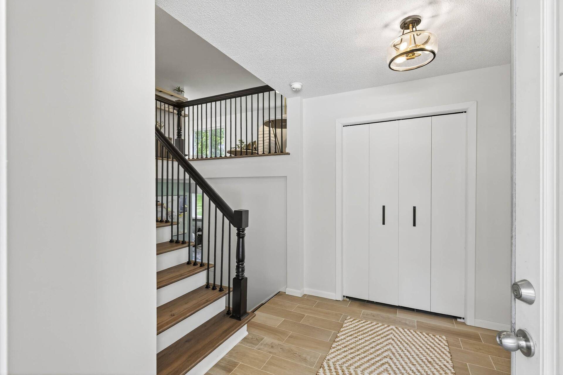 Eden Prairie, MN 55346,7744 Carnelian LN