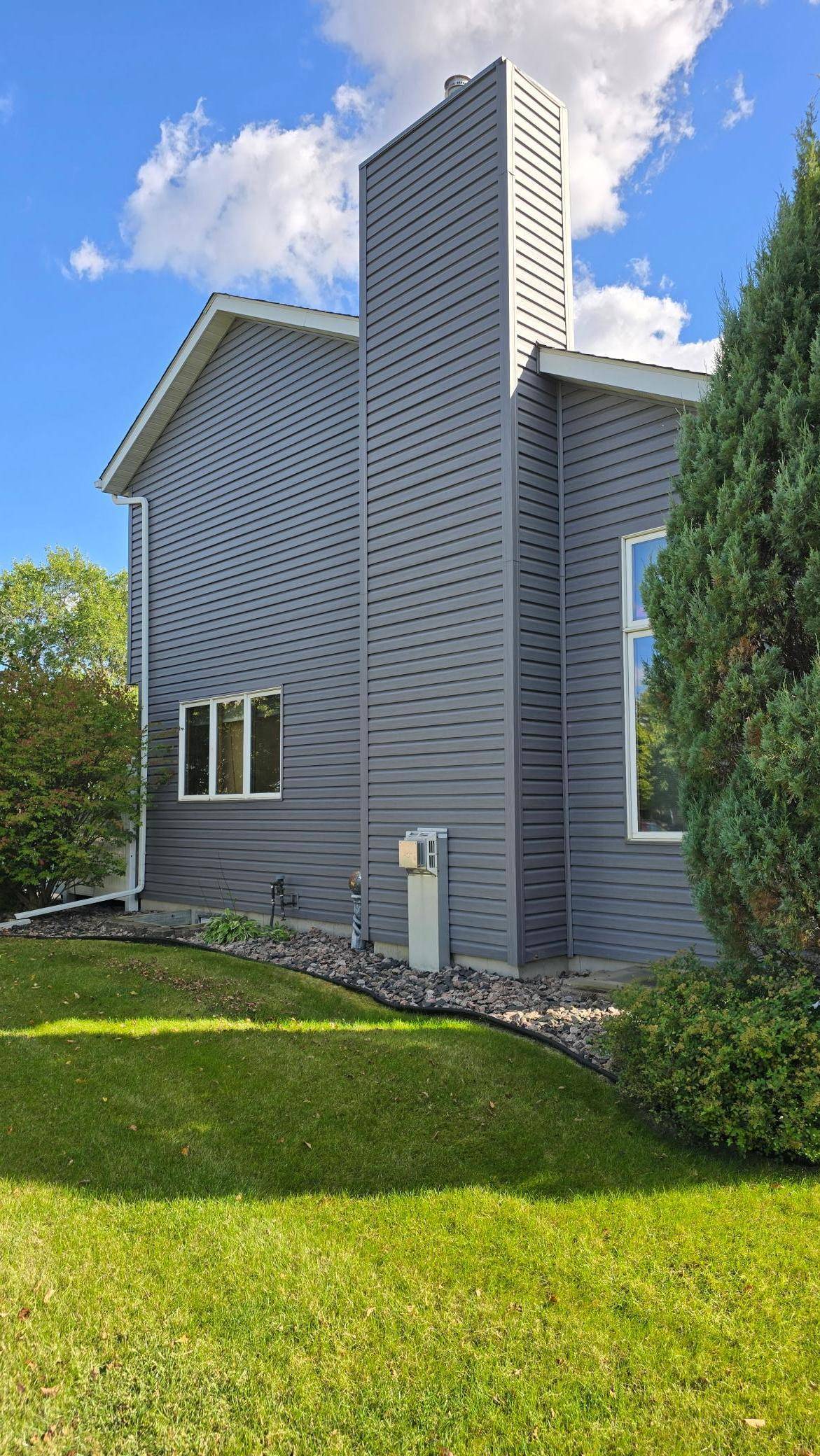 Marshall, MN 56258,801 Deschepper ST