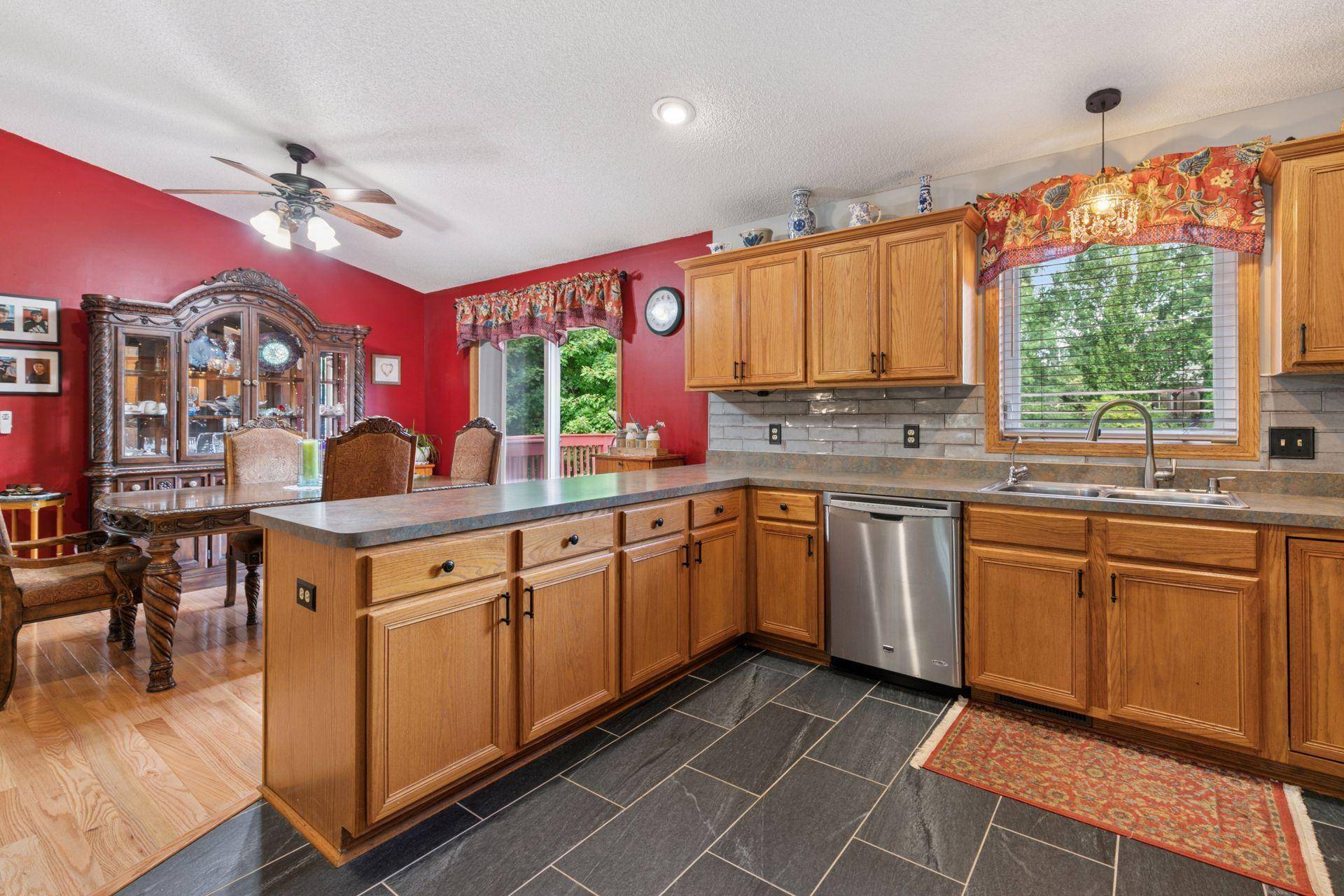 Dundas, MN 55019,514 Miller LN