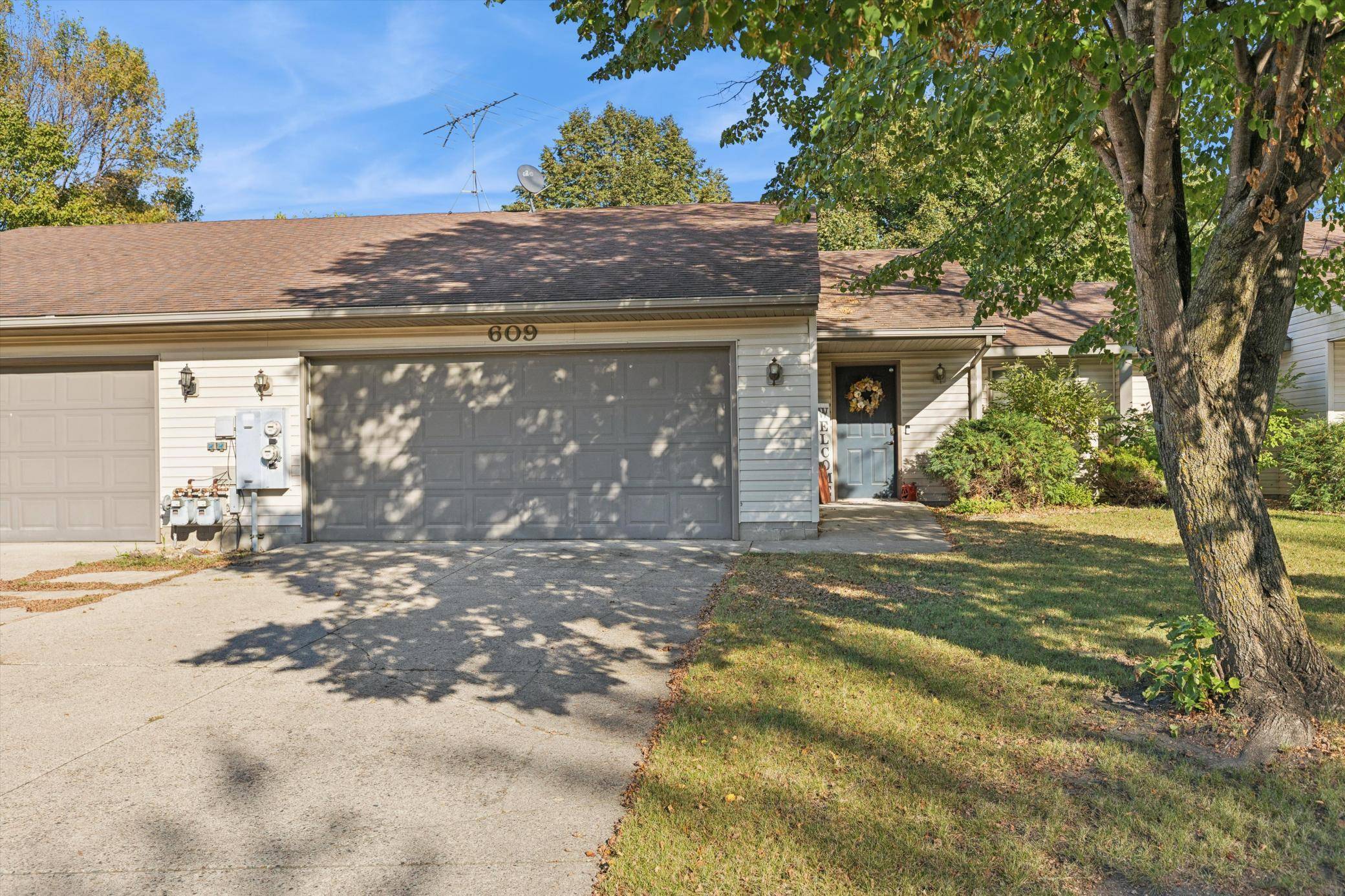 Montgomery, MN 56069,609 E Welco DR