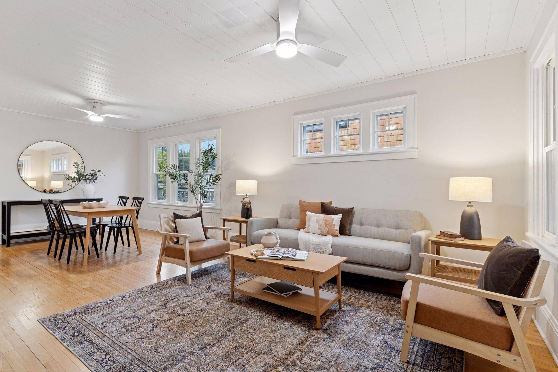 Saint Paul, MN 55104,1135 Charles AVE