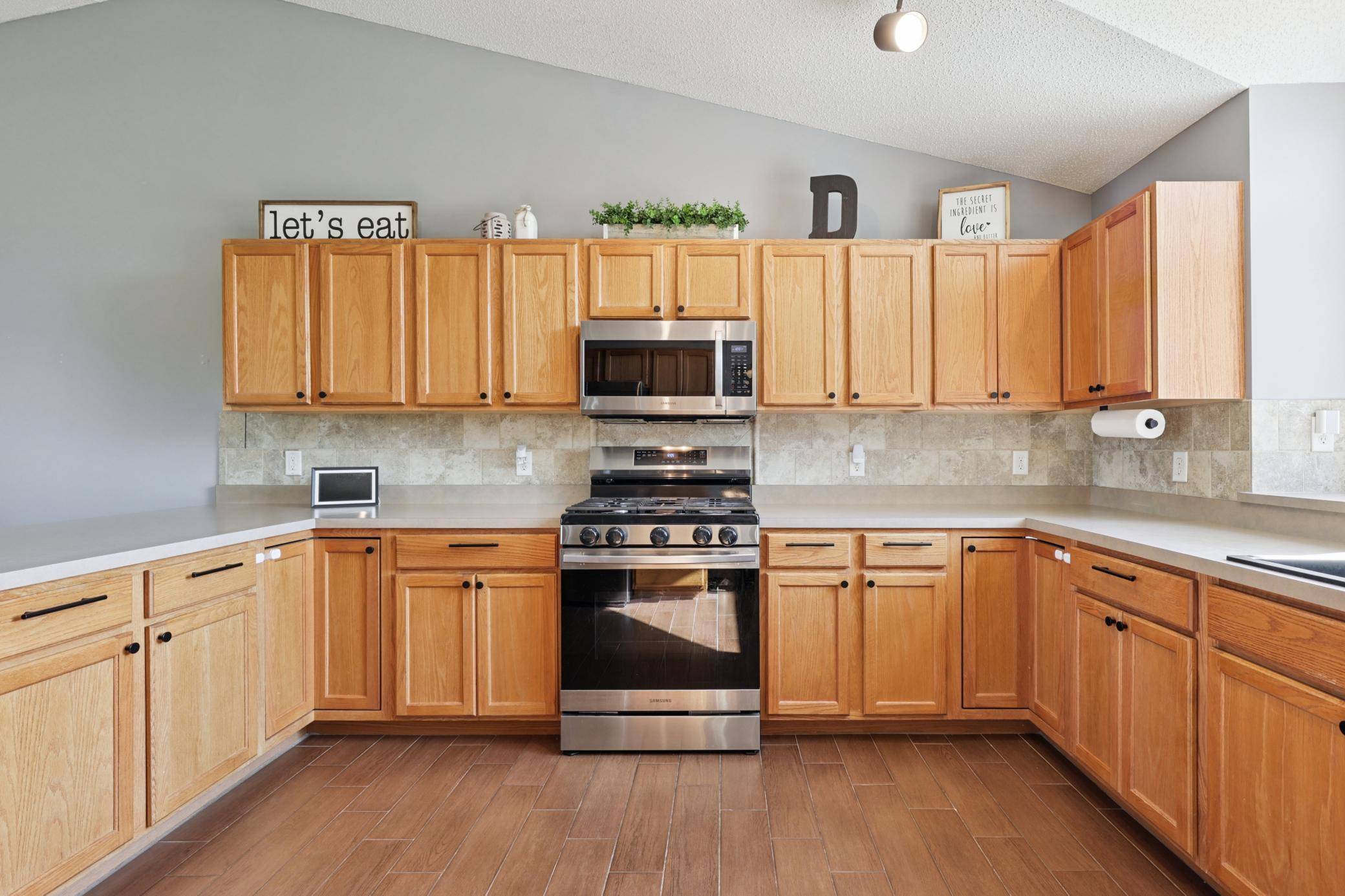 Lonsdale, MN 55046,646 Elm ST NE