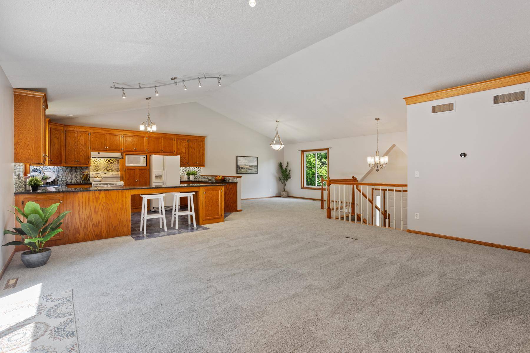 Plymouth, MN 55447,18525 Cty Road 24