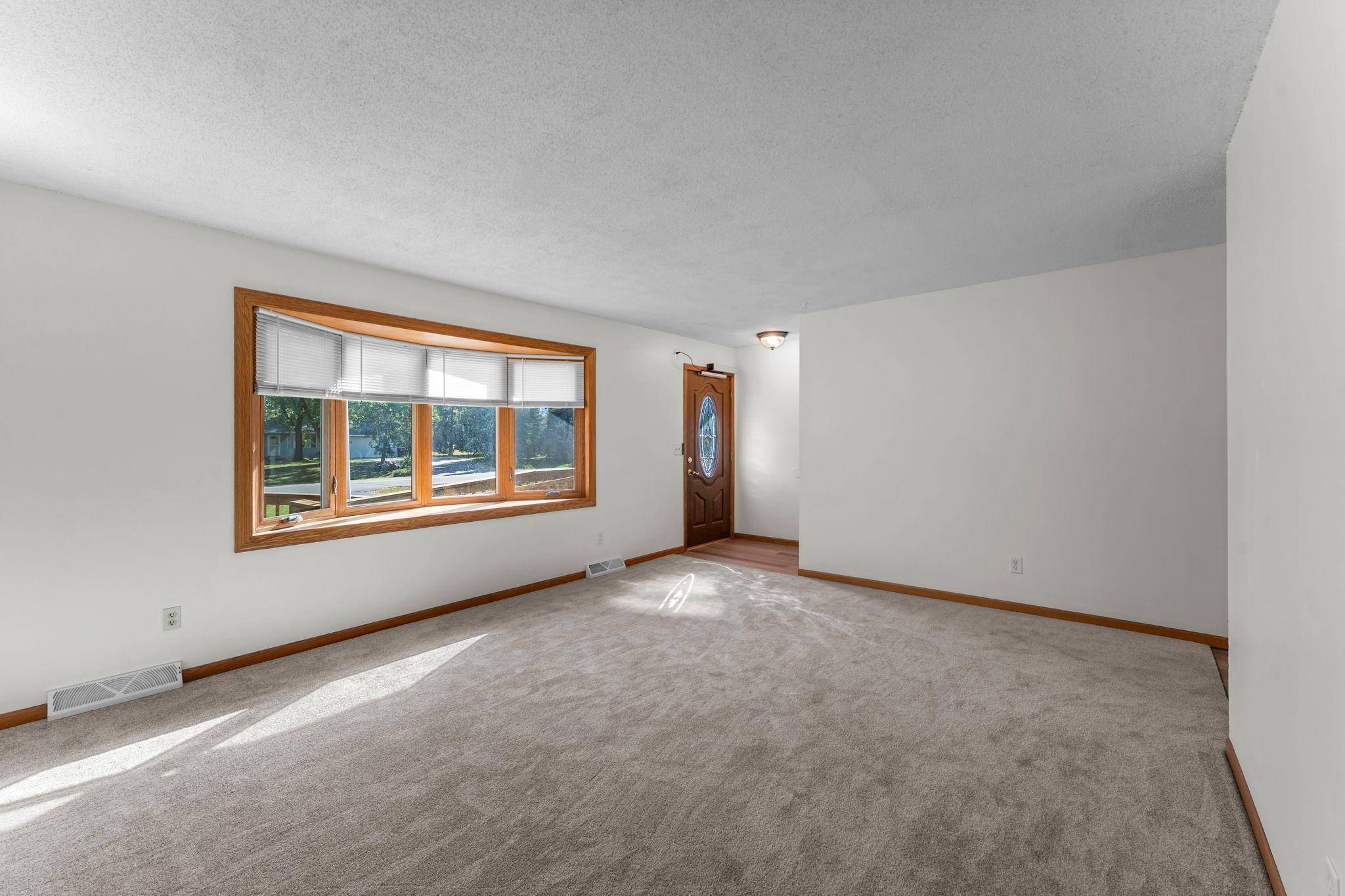 Otsego, MN 55330,15084 96th ST NE