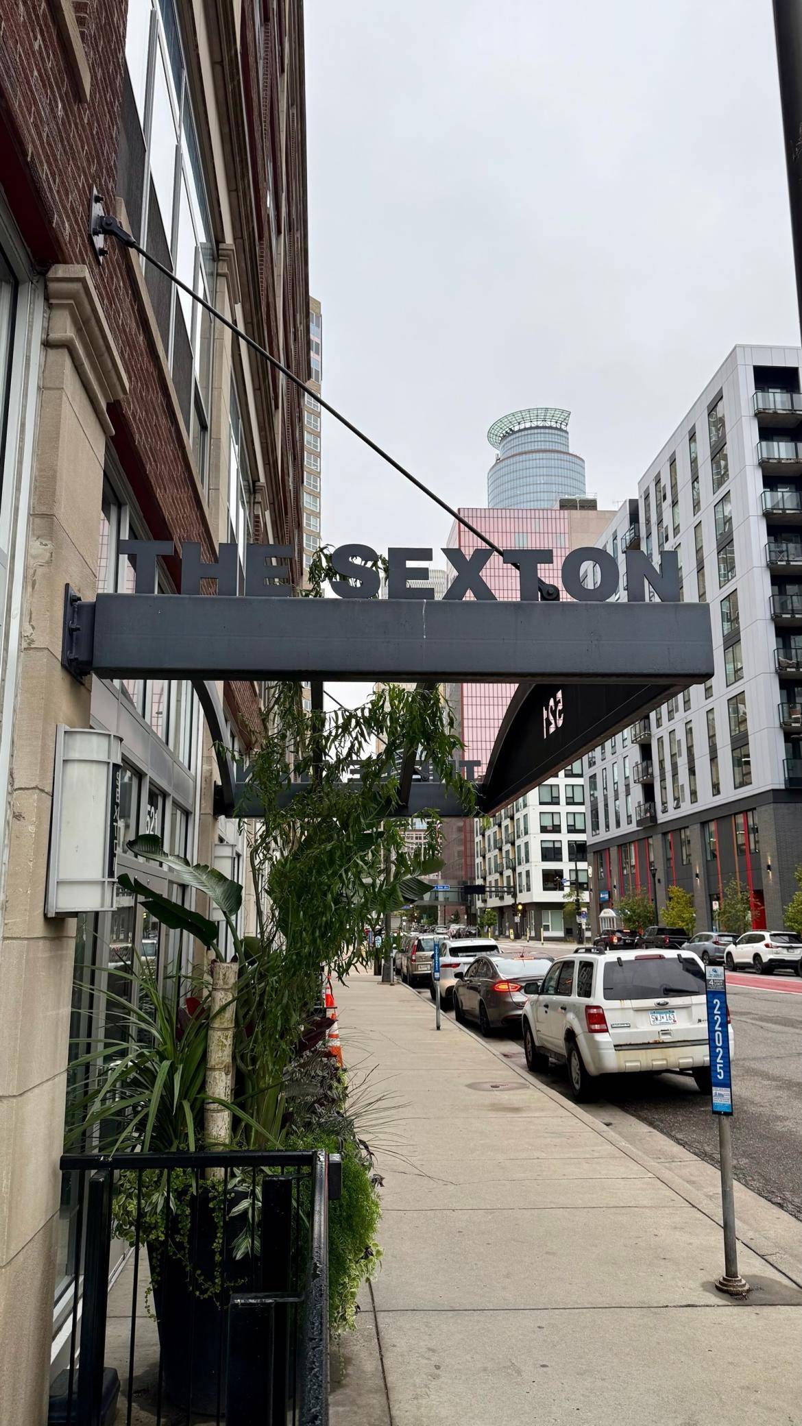 Minneapolis, MN 55415,521 S 7th ST #422