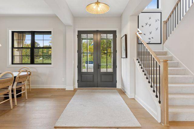 Chanhassen, MN 55317,9511 Eagle Ridge RD