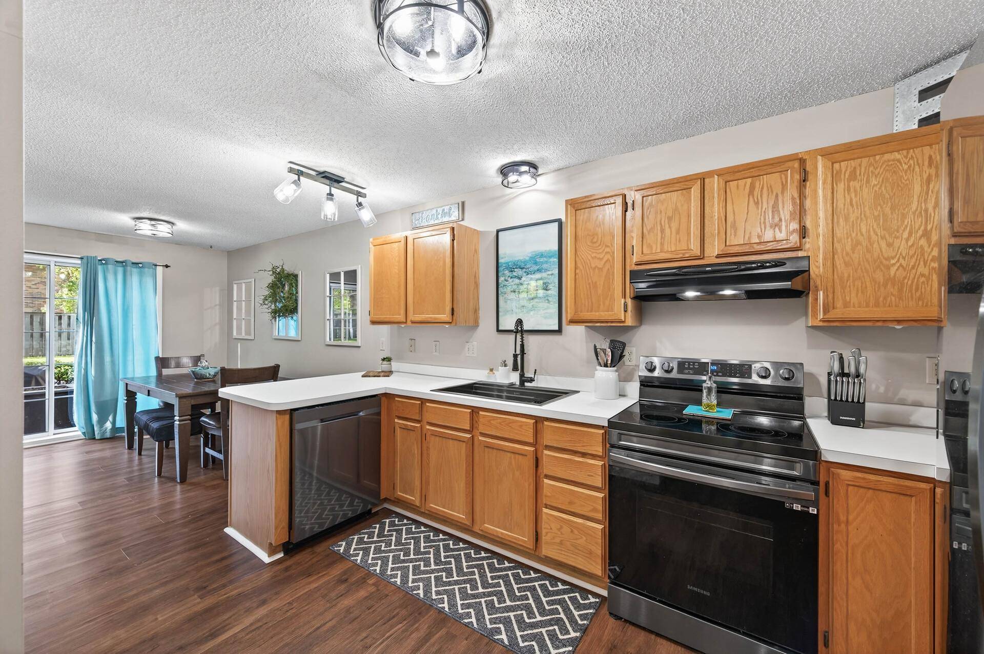 Blaine, MN 55434,10000 Fillmore ST NE