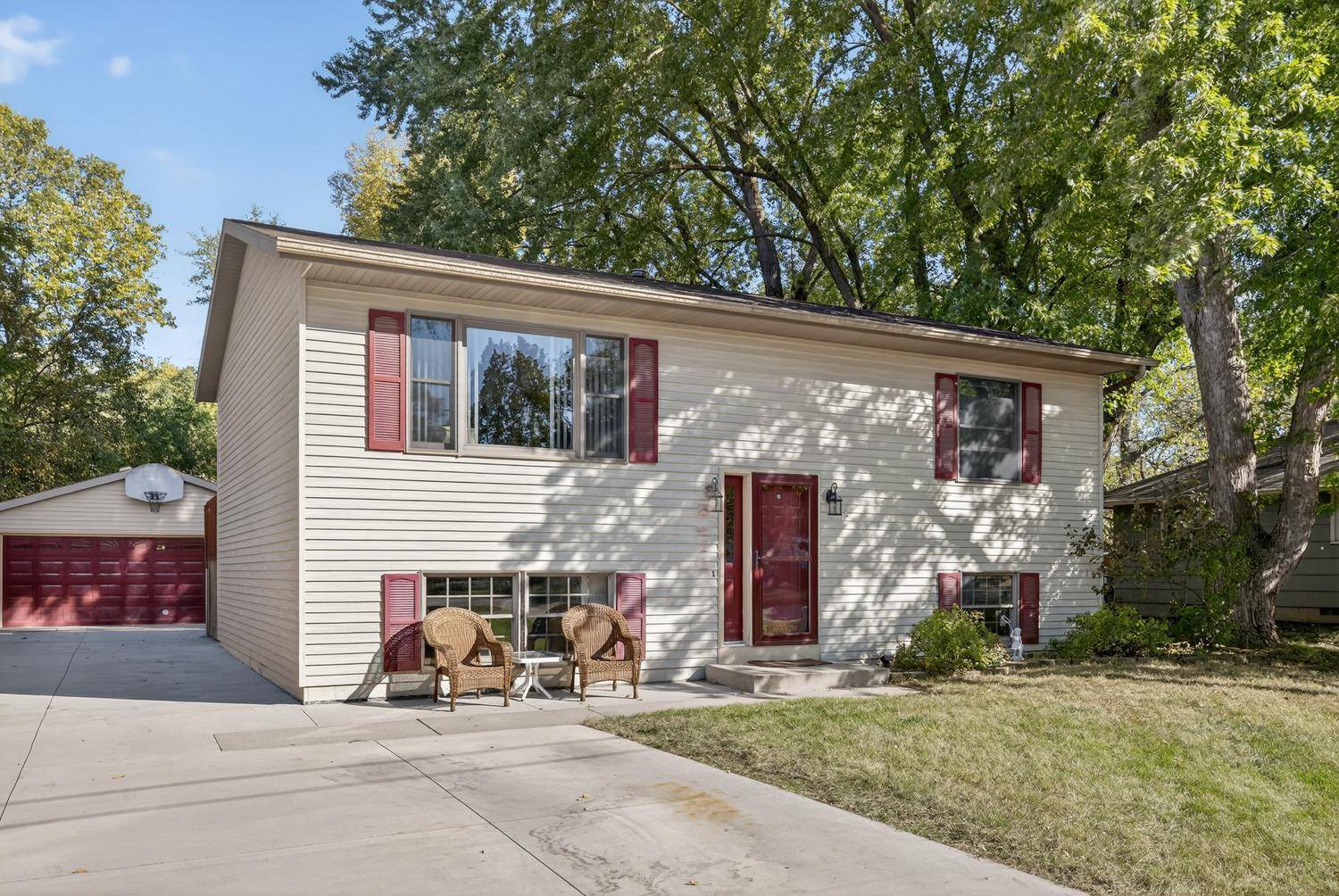 Rochester, MN 55904,2411 Mayhill ST SE